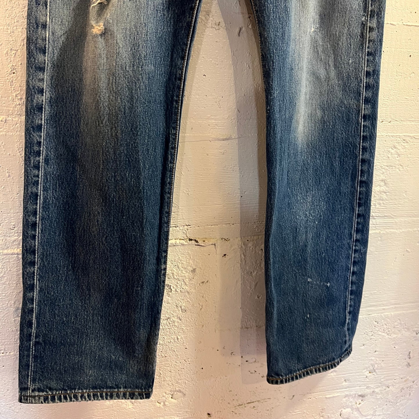 Vintage Distressed 2000's Levi's 501-0115 - Size 35" x 33" - Made In Guatemala - Mid Wash Indigo