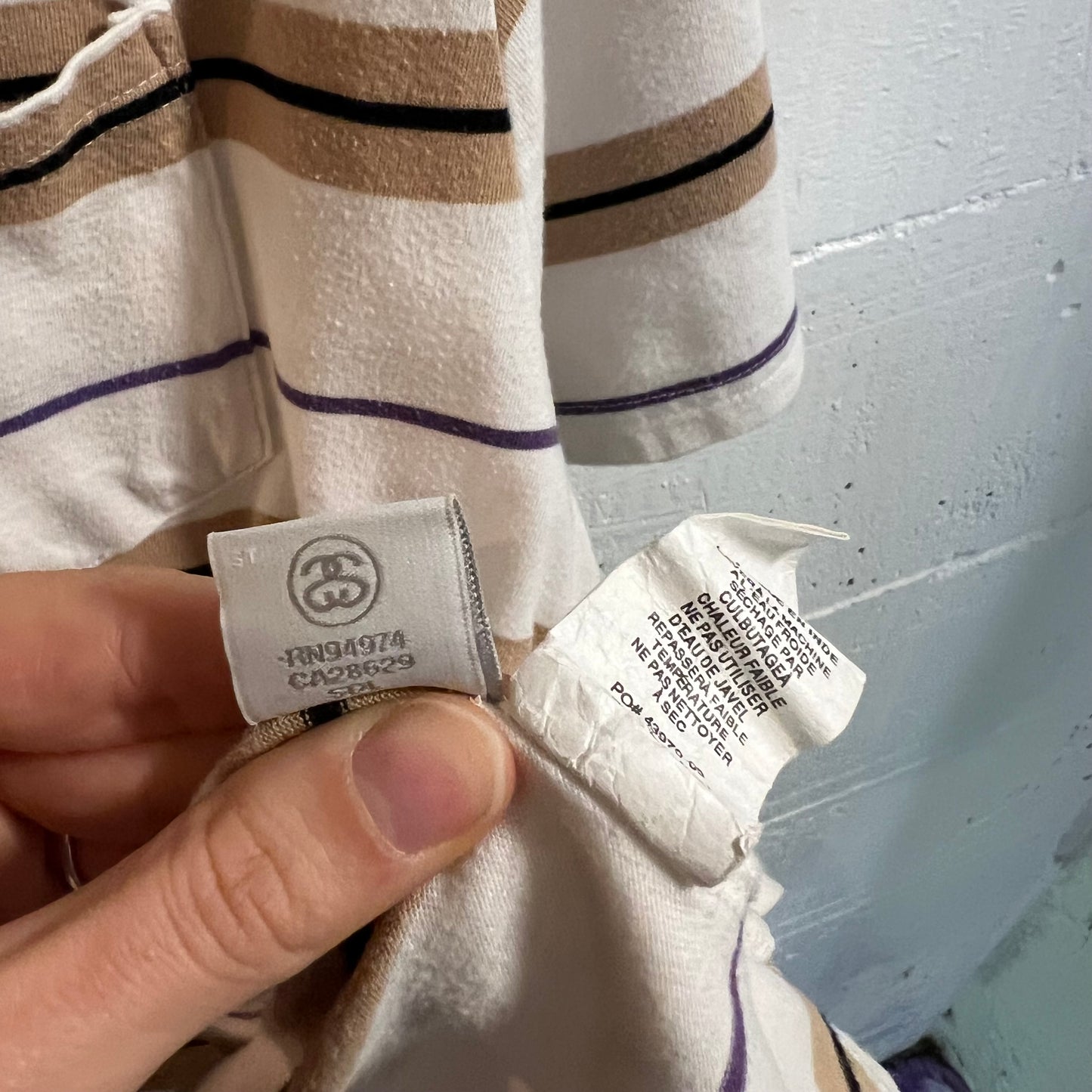 *Pre-Owned* Stüssy Embroidered Logo Striped Pocket T-Shirt - Size Medium - White/Beige/Violet