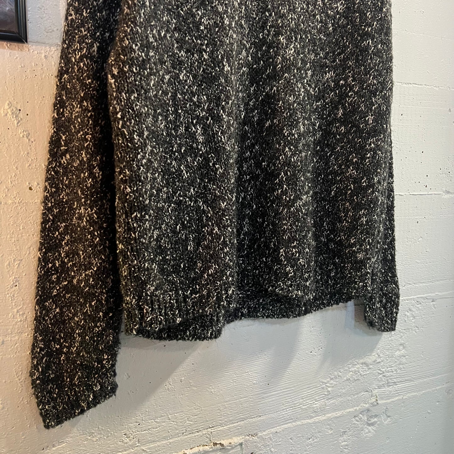 Vintage Alps Women’s V-Neck Sweater - Size Large - Made In USA - Black/White