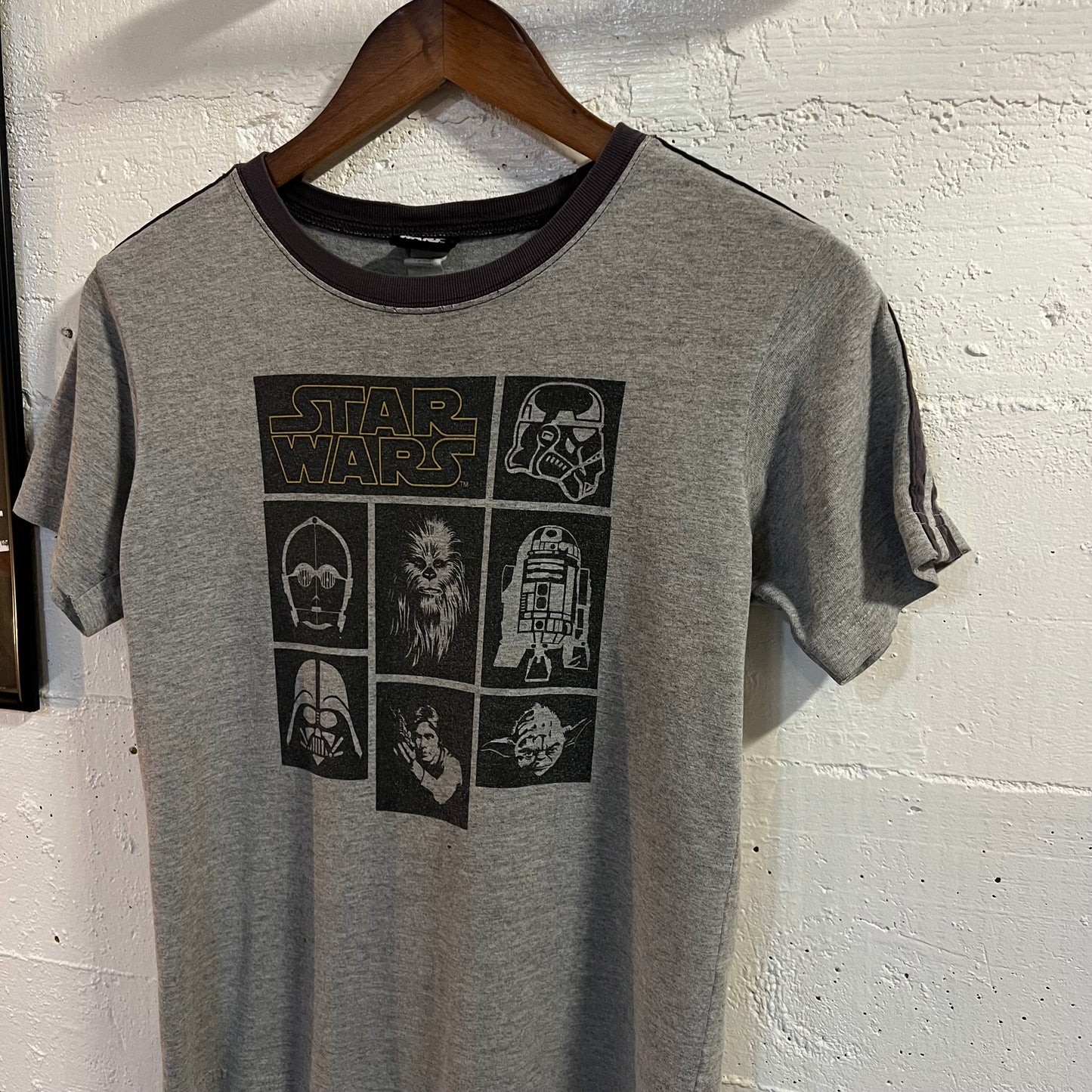 Vintage Distressed Star Wars Graphic Baby T-Shirt - Size Youth Large - Grey/Faded Black/Yellow