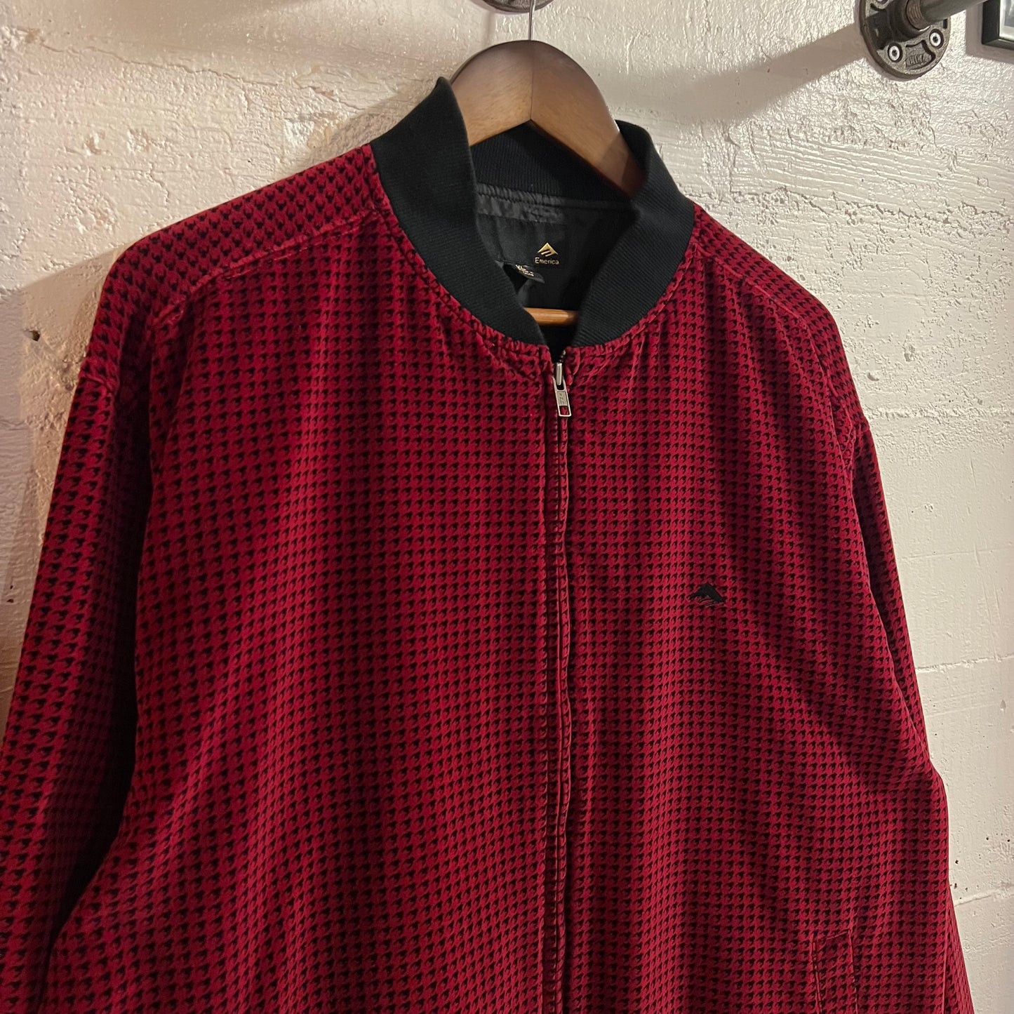 Vintage 2000's Emerica Skateboarding Sherlock Houndstooth Velvet Bomber Jacket - Size XL - Red/Black