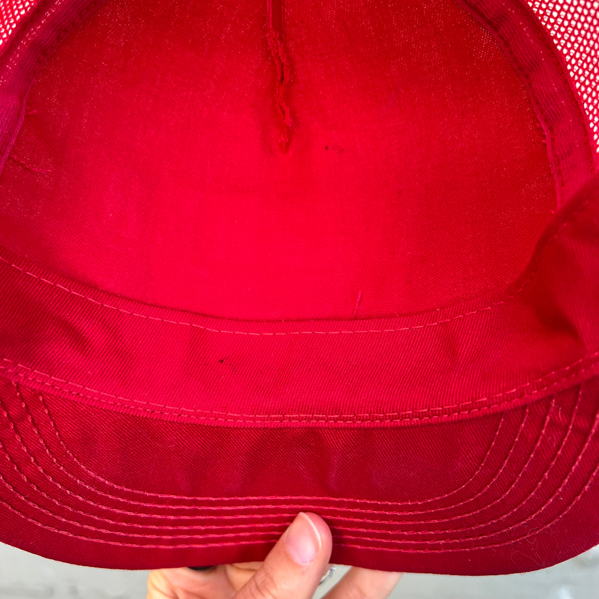 Vintage 1980's Swisher Sweets Felt Logo Mesh SnapBack Trucker Hat  - O/S - Made In USA - Red/White