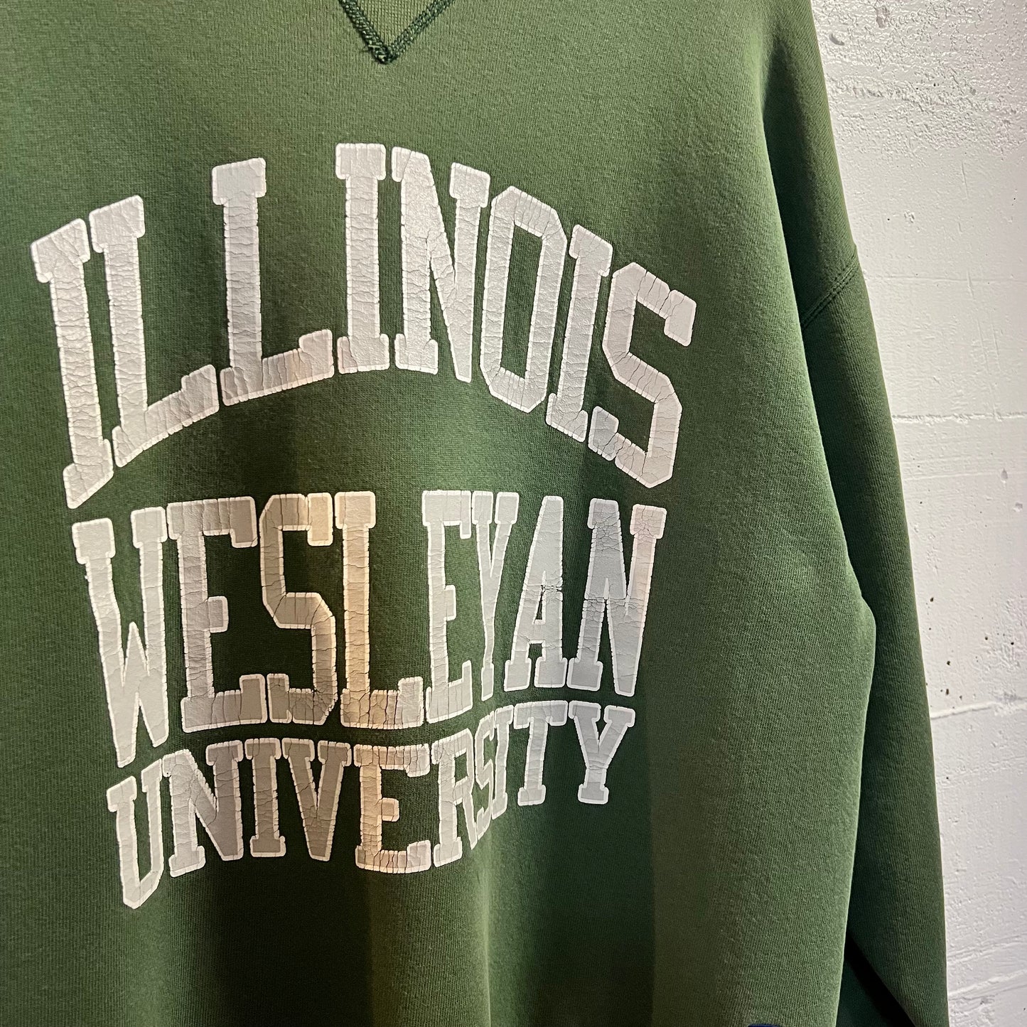 Vintage Distressed Russell Athletic High Cotton 'Illinois Wesleyan University' Collegiate Crewneck Sweatshirt -  Size XL - Made In USA - Faded Green