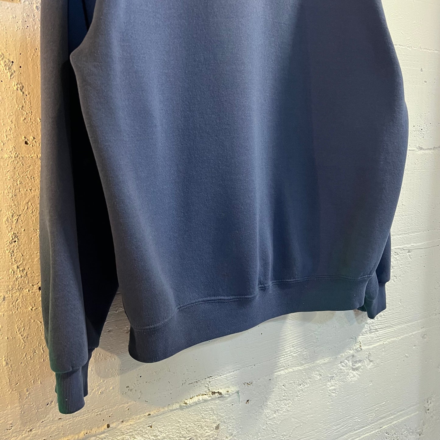 Vintage 2000's Jerzees Super Sweats Blank Faded & Distressed Crewneck Sweatshirt - Size Large - Faded Navy