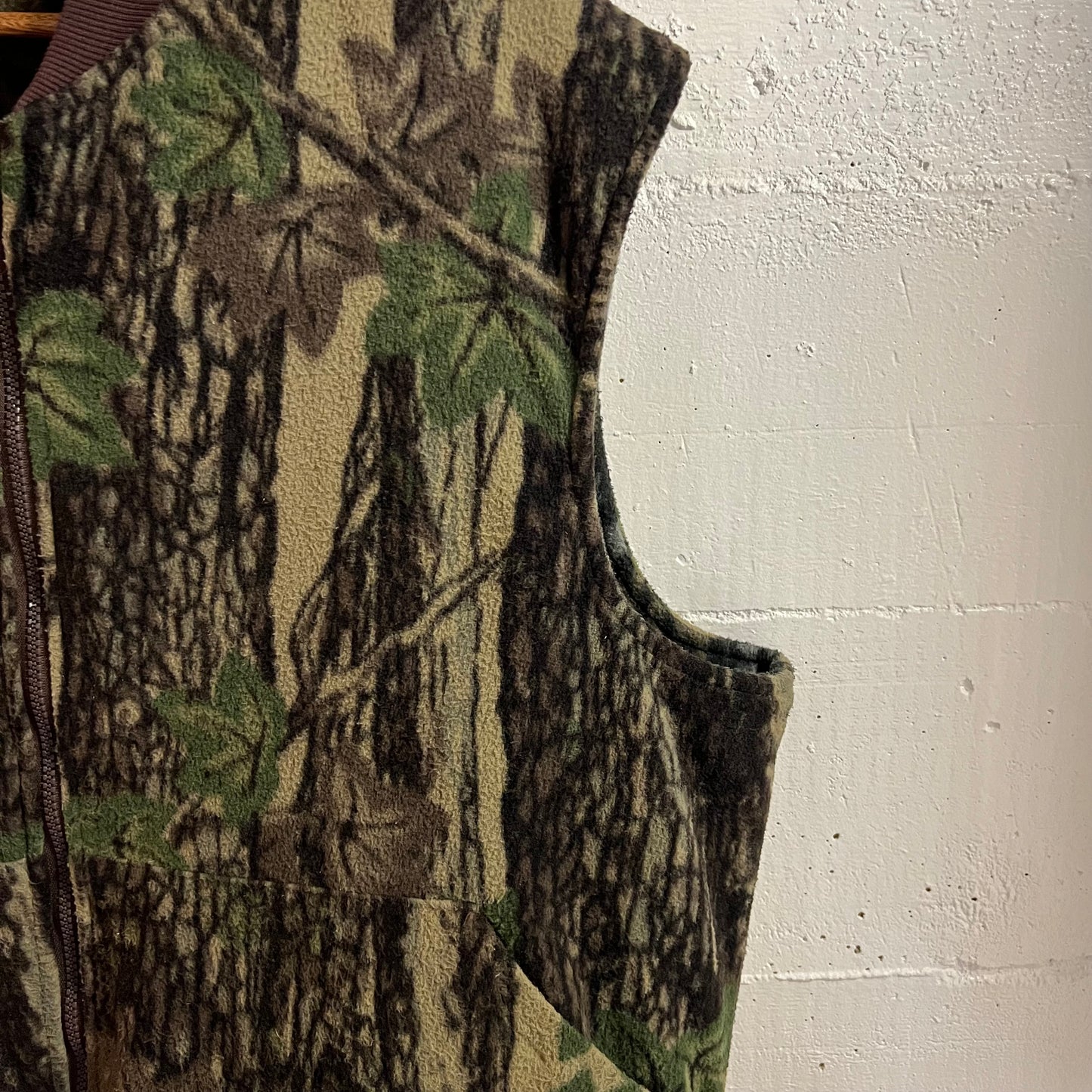 Vintage 80’s Cabelas Reversible Realtree/Trebark Camo Fleece Vest - Size 2XL - Made In USA - Earth Toned