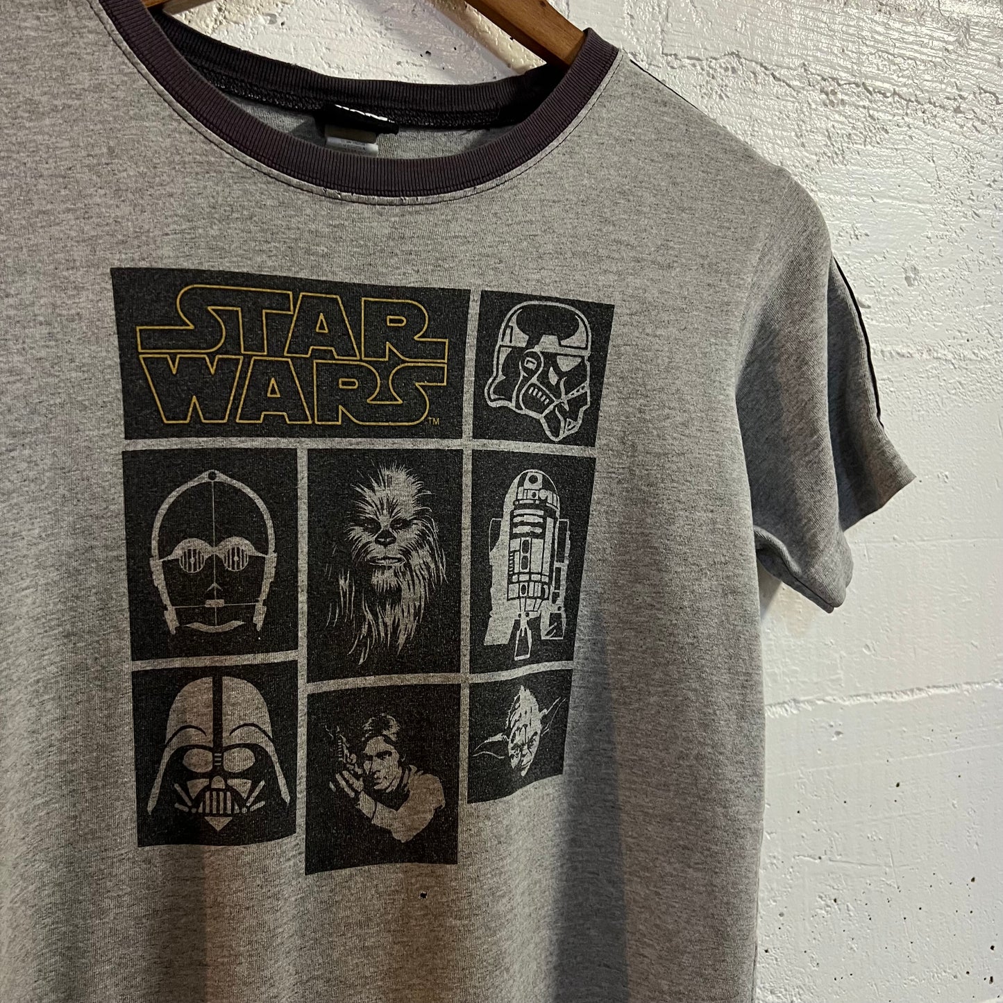 Vintage Distressed Star Wars Graphic Baby T-Shirt - Size Youth Large - Grey/Faded Black/Yellow