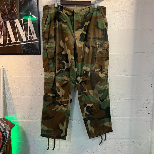 Vintage 80's U.S. Army Woodland Camo Combat Hot Weather Pants - Size Large (35") - Made In USA
