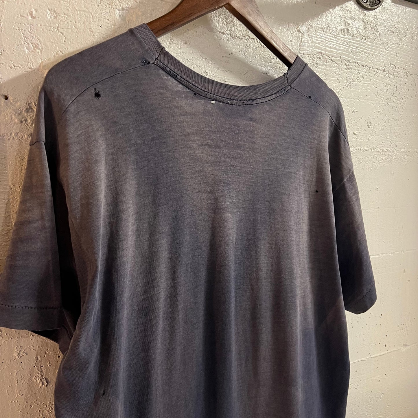Vintage 80’s Distressed Black Single Stitch Pocket T-Shirt - Size XL - Made In USA - Faded Black