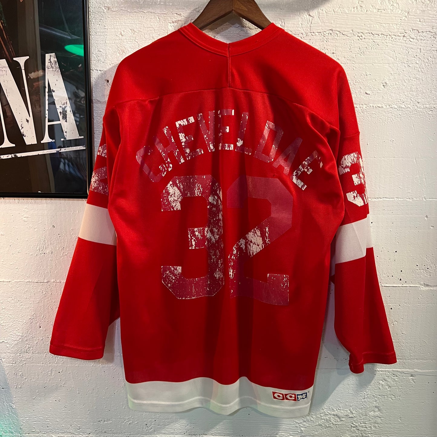 Vintage Faded Detroit Red Wings ‘Cheveloae #32’ Hockey Jersey - Size Medium - Made In USA - Red/White