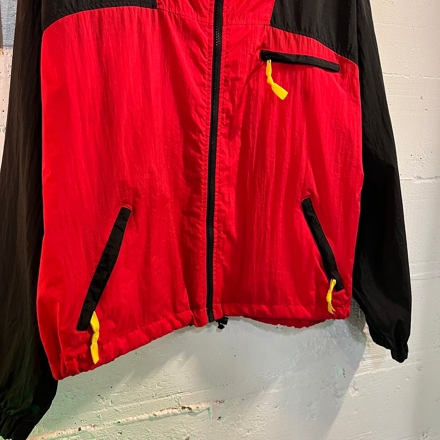 Vintage 90's Marlboro Adventure Team Windbreaker - Size Large - Red/Black/Yellow
