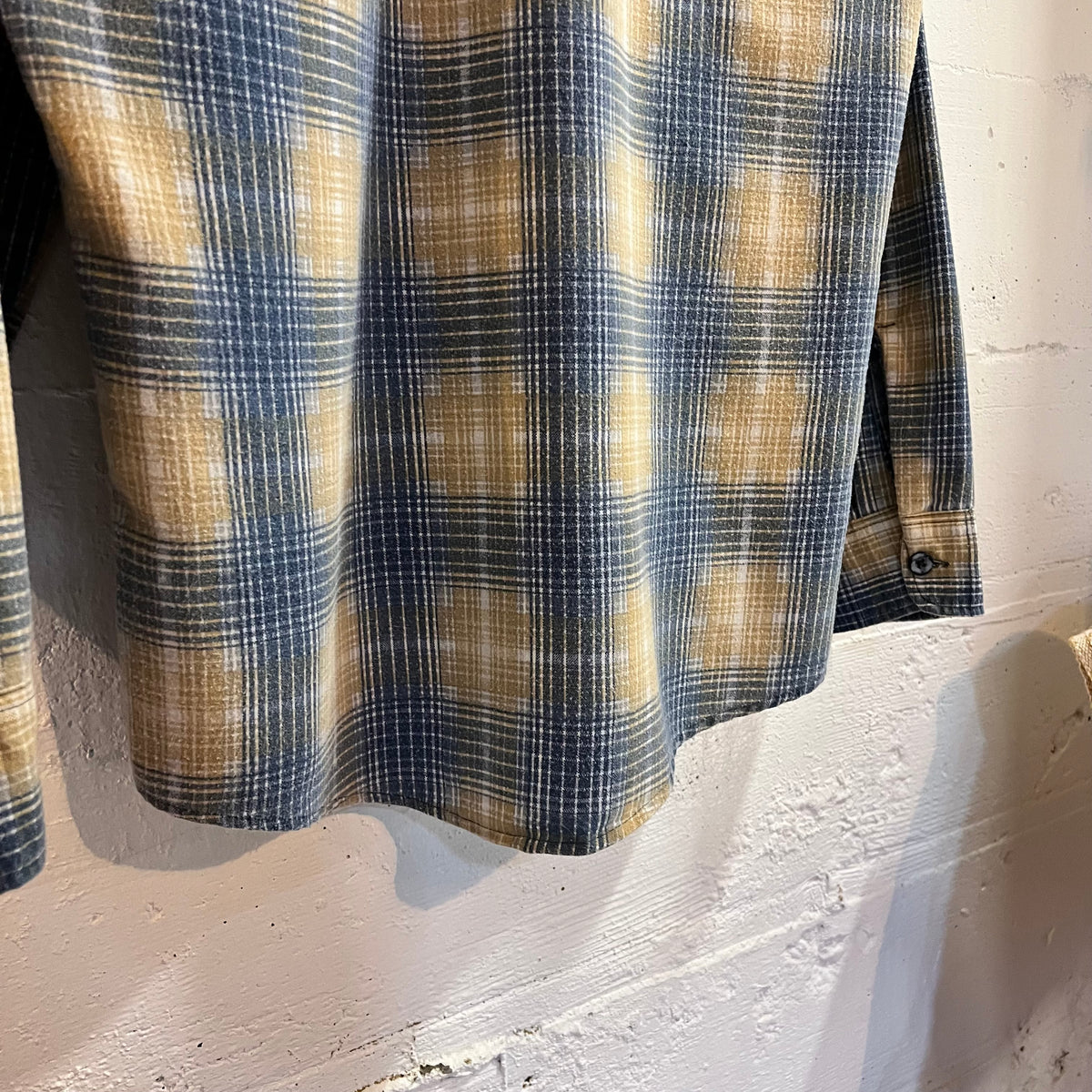 True Vintage 1970's Fieldmaster By Sears Perma-Prest Shadow Plaid Button Up Flannel Shirt - Size Small - Made In USA - Blue/Tan/White
