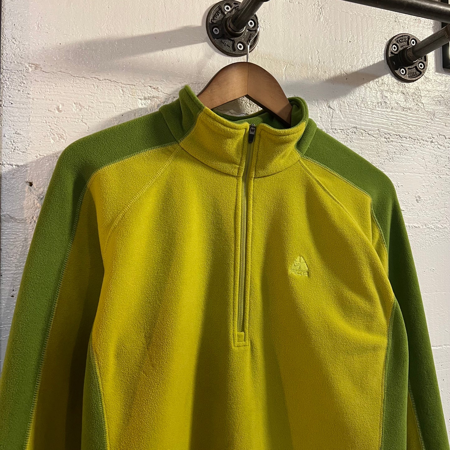 Vintage 2000's Nike ACG (All Conditions Gear) Quarter Zip Pullover Fleece - Size Large - Avocado Green