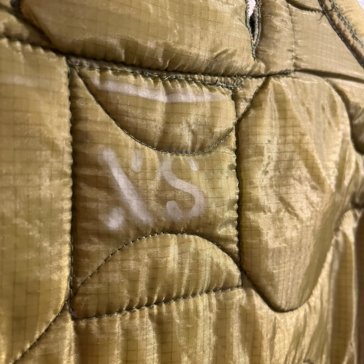 Vintage 80's U.S. Military Issue Cold Weather M-65 Coat Liner - Size XS - Made In USA - Olive Drab