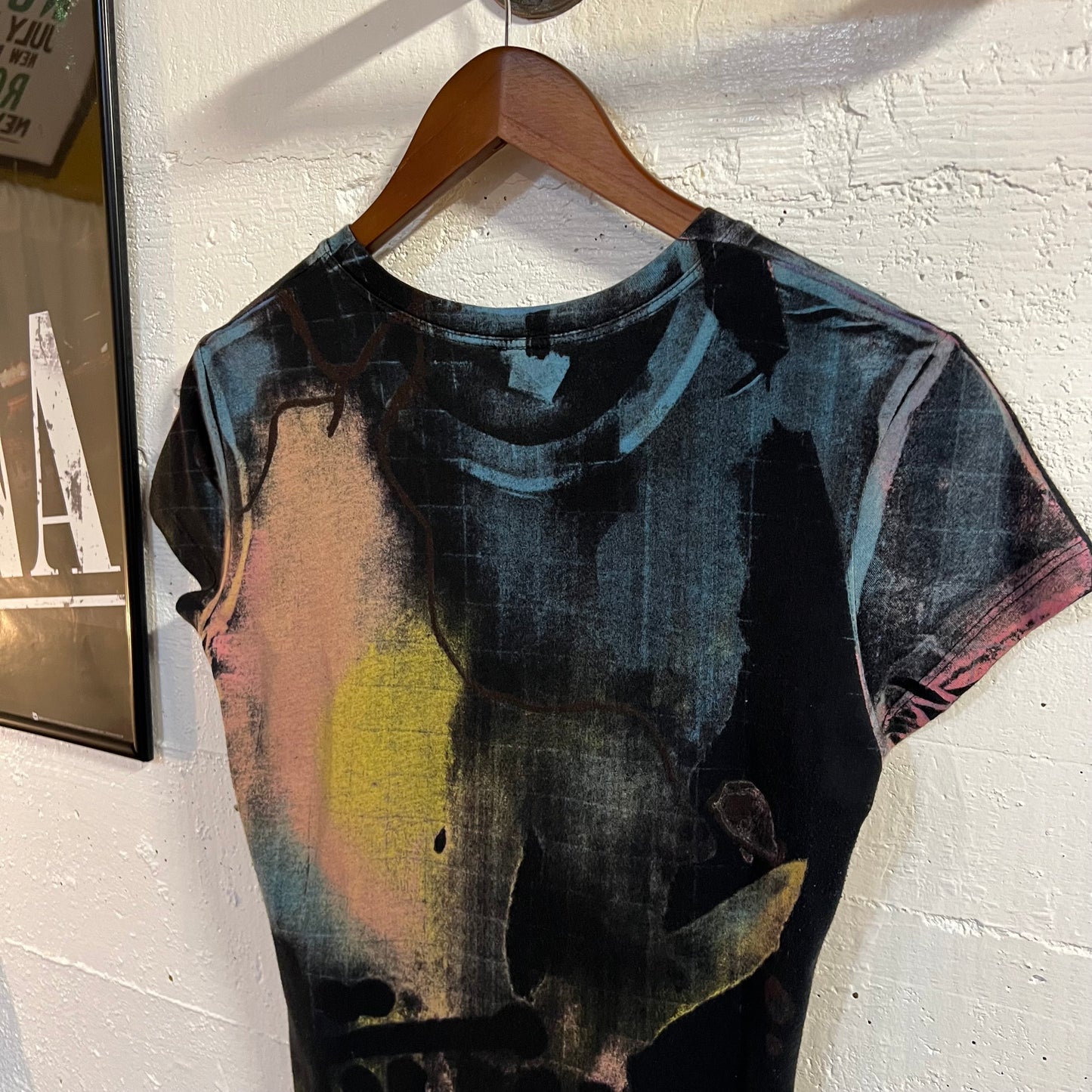 Vintage Y2K Stüssy Womens All Over Print Spray Paint Baby Tee - Size Medium - Made In USA - Black/Multi