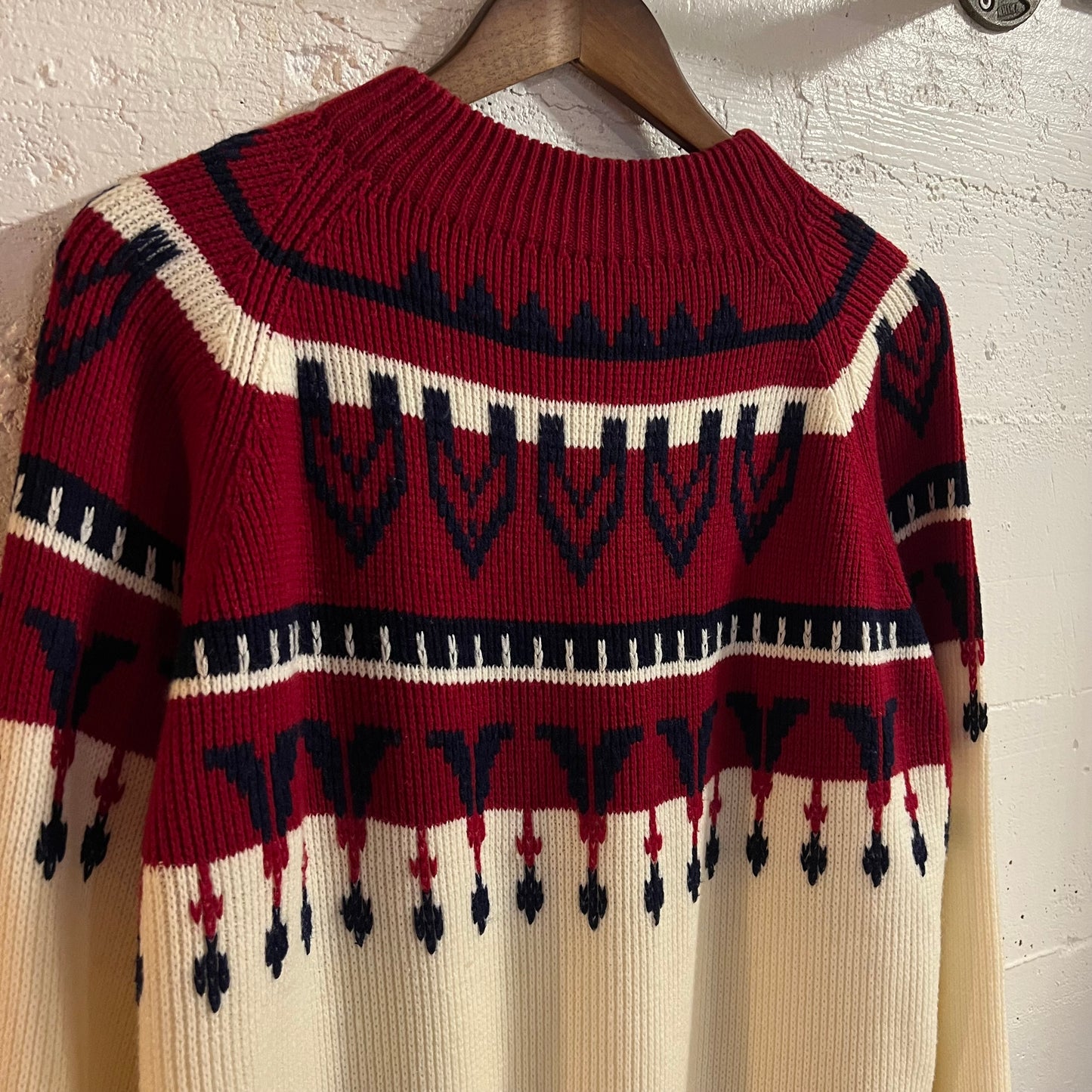 Vintage 70’s JCPenney Fair Isle Geometric Patterned Knit Raglan Sweater - Size Large - Maroon/Navy/White