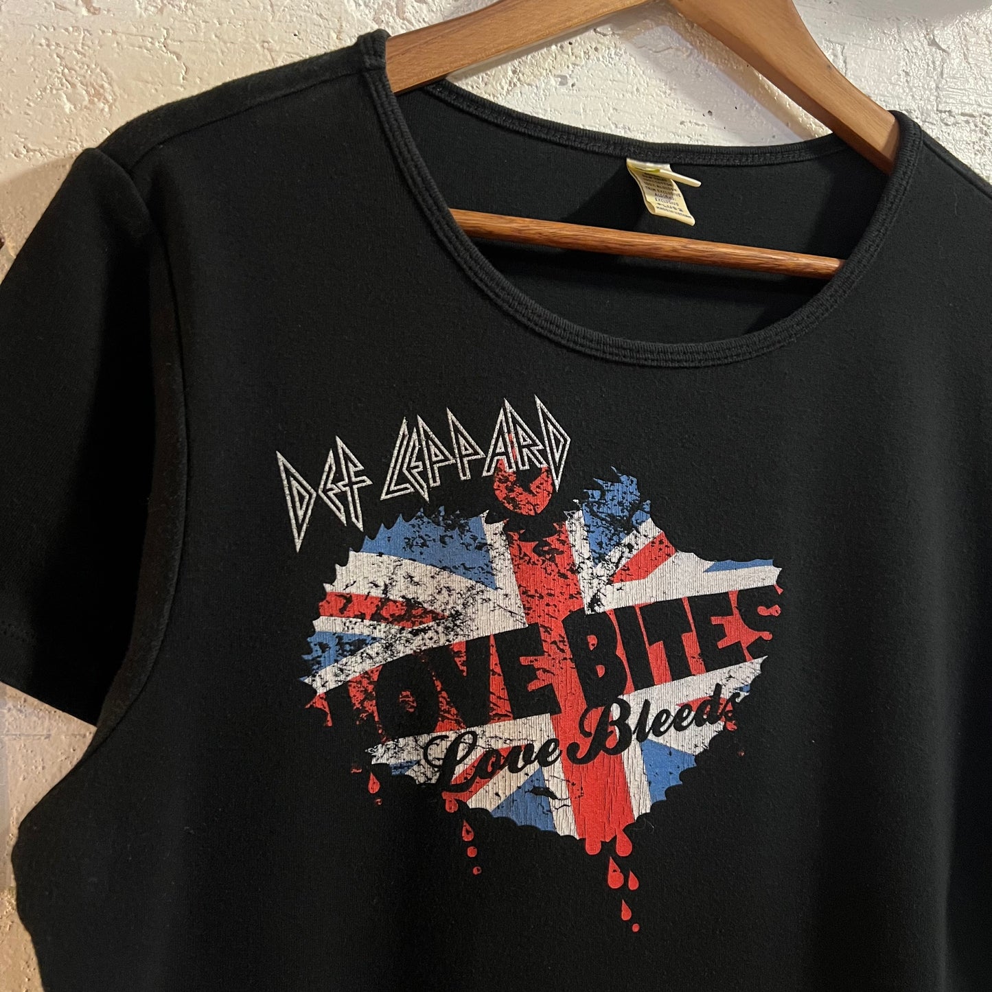 Vintage Def Leppard ‘Love Bites Love Bleeds’ Baby T-Shirt - Size Medium - Black