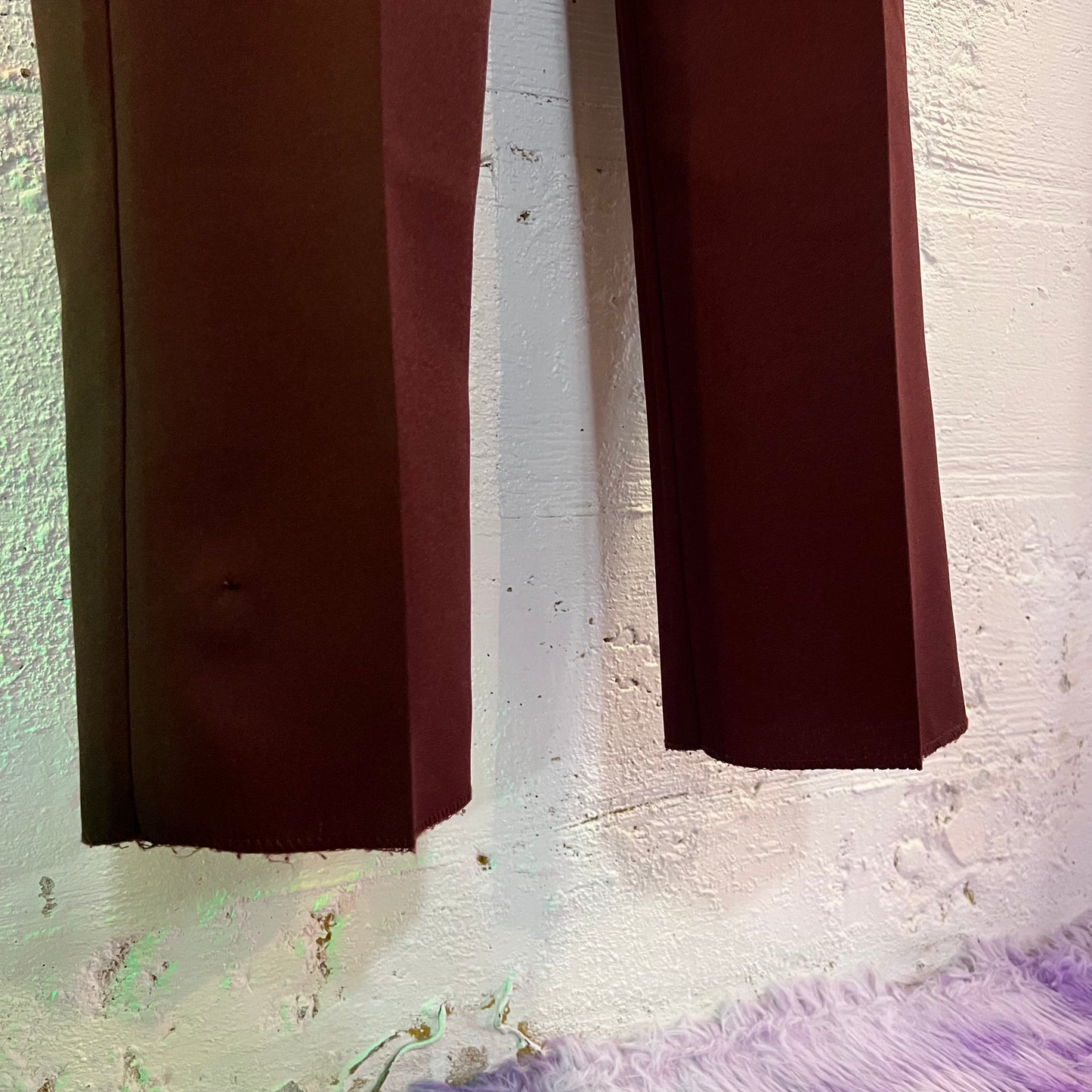 Vintage Pleated Loose Fit Straight Leg Dacron Unhemmed Trousers - Size 30" - Maroon