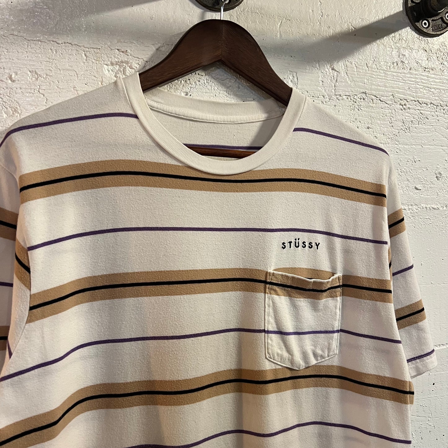 *Pre-Owned* Stüssy Embroidered Logo Striped Pocket T-Shirt - Size Medium - White/Beige/Violet