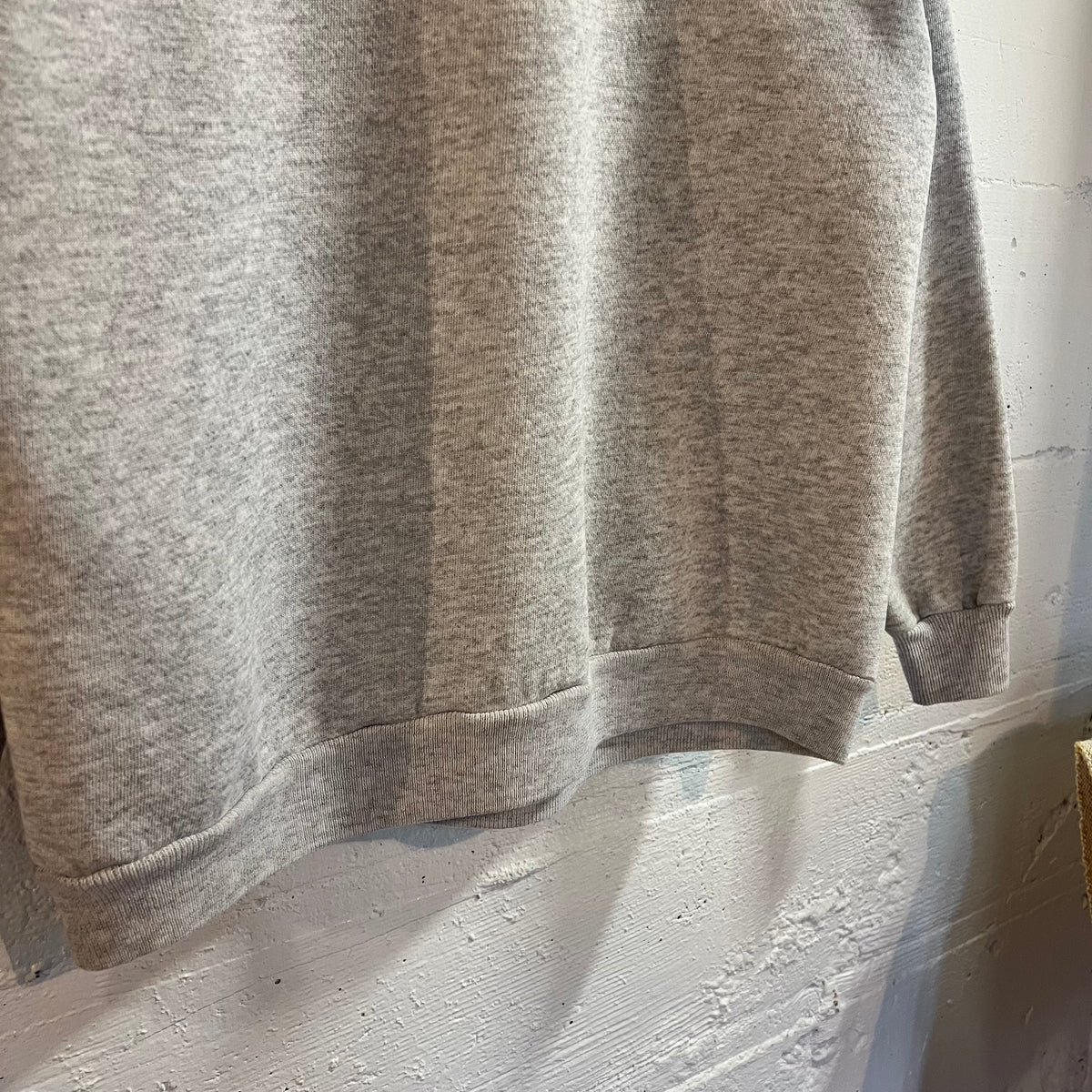 Vintage 1992 Lake Monticello, Virginia Raglan Sleeve Crewneck Sweatshirt - Size Medium - Made In USA - Heather Grey/Red/Multi