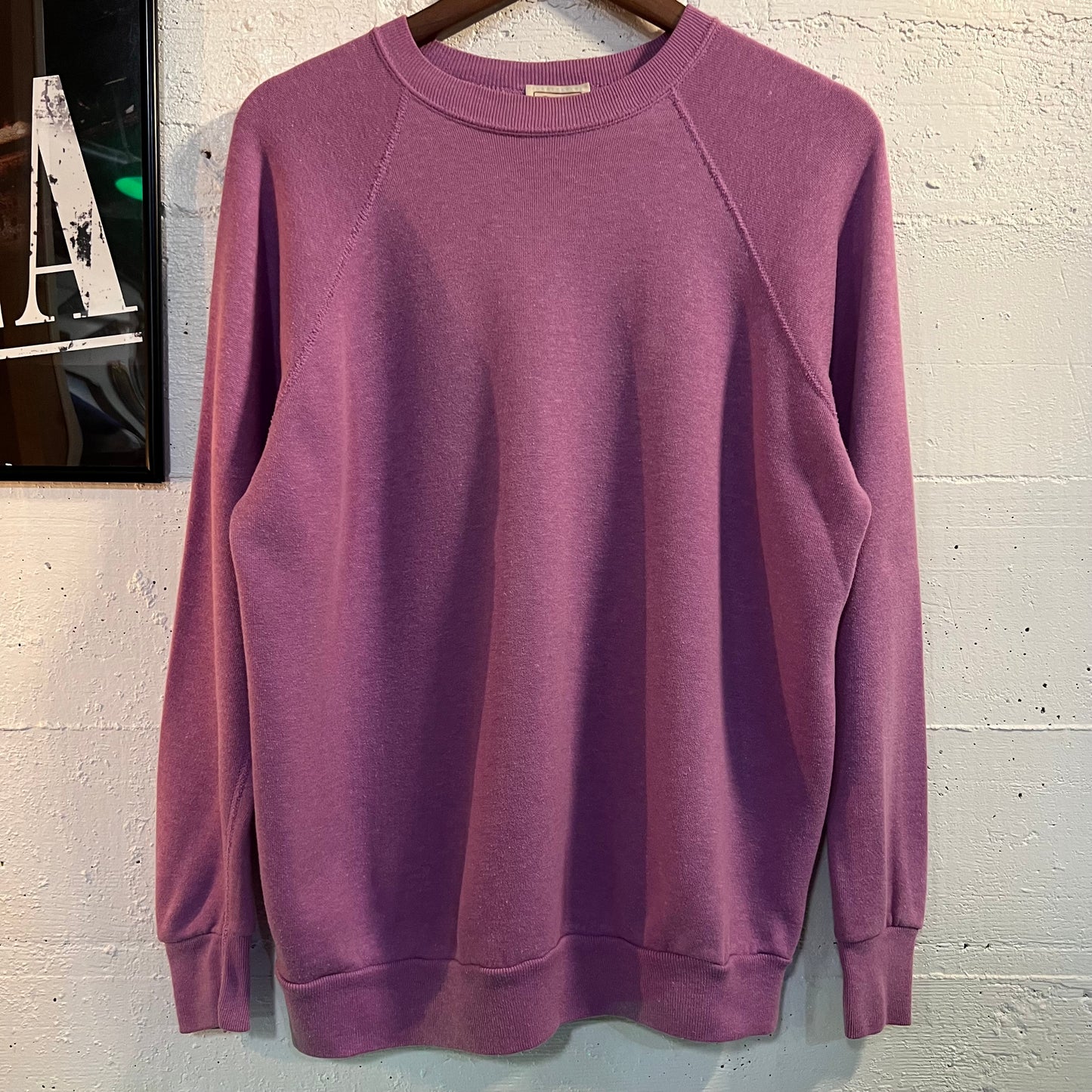 Vintage 90's Oakbrook Blank Raglan Sleeve Crewneck Sweatshirt - Size Large - Made In USA - Fuschia
