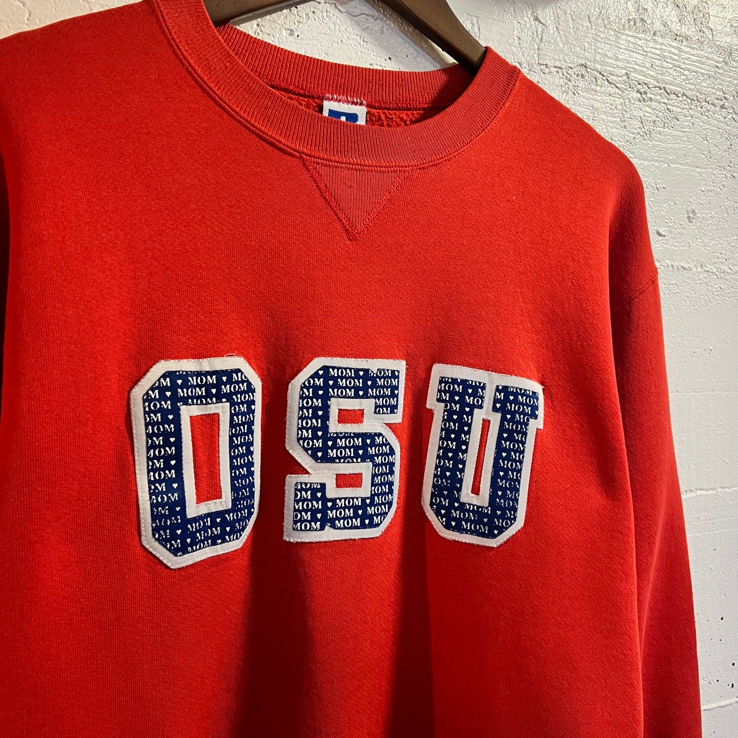 Vintage 90's OSU 'Mom' Embroidered Tackle Twill Collegiate Single 'V' Crewneck Sweatshirt - Size Large - Made In USA - Red/Blue