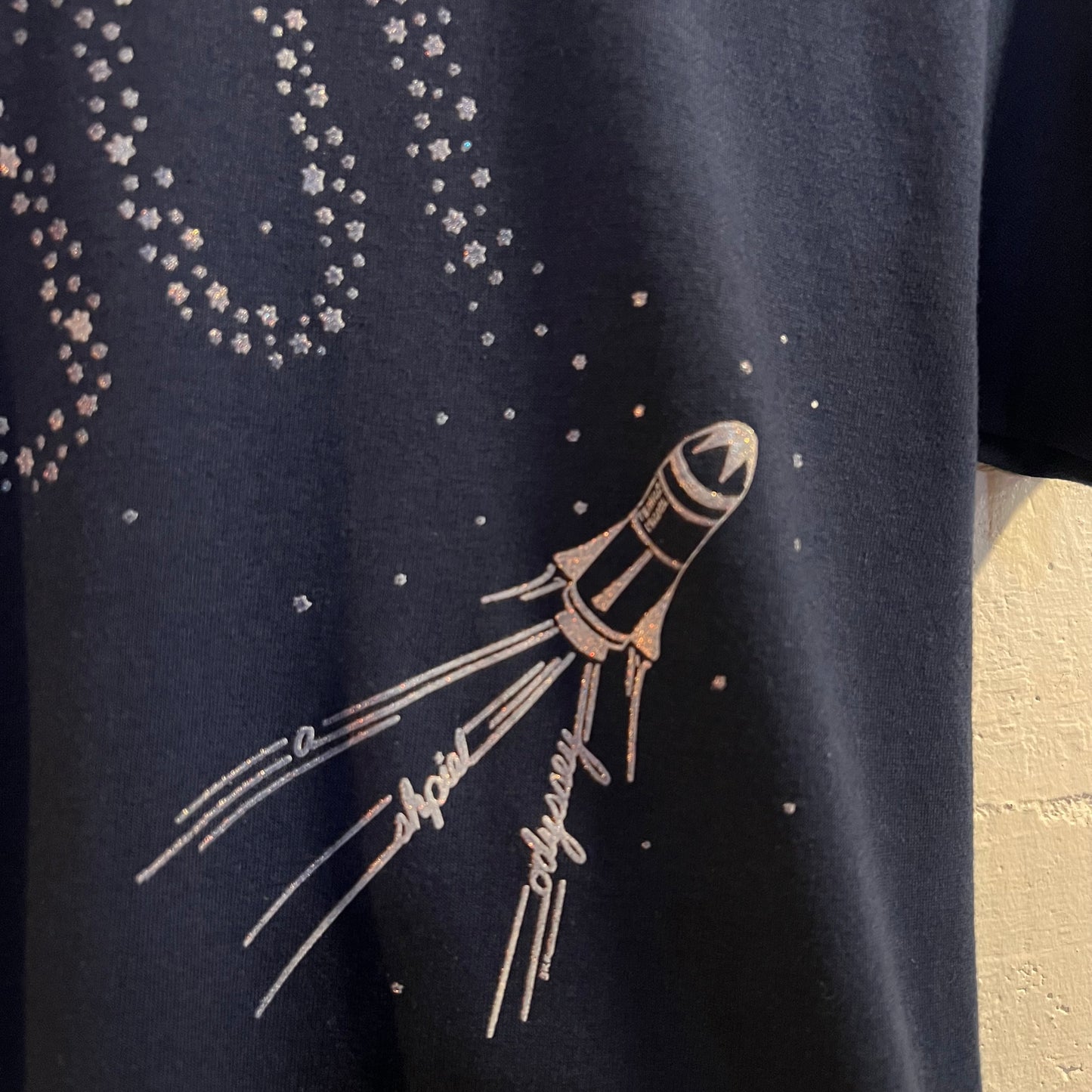 Vintage 2001 'Spaceship Baby T-Shirt - Size Youth Medium - Navy Blue