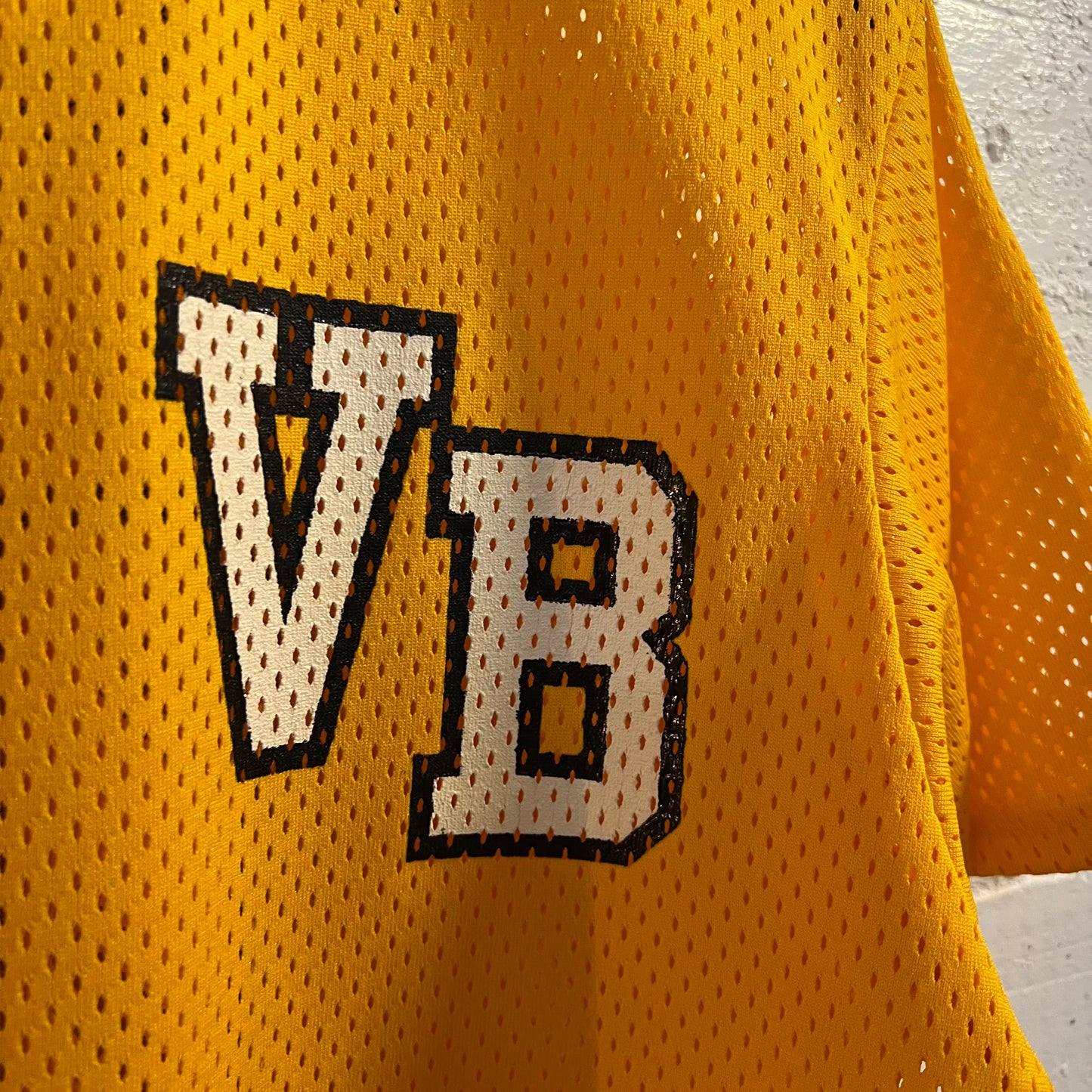 Vintage 90's Majestic Mesh Button 'VB' Baseball Jersey - Size Medium - Made In USA - Yellow