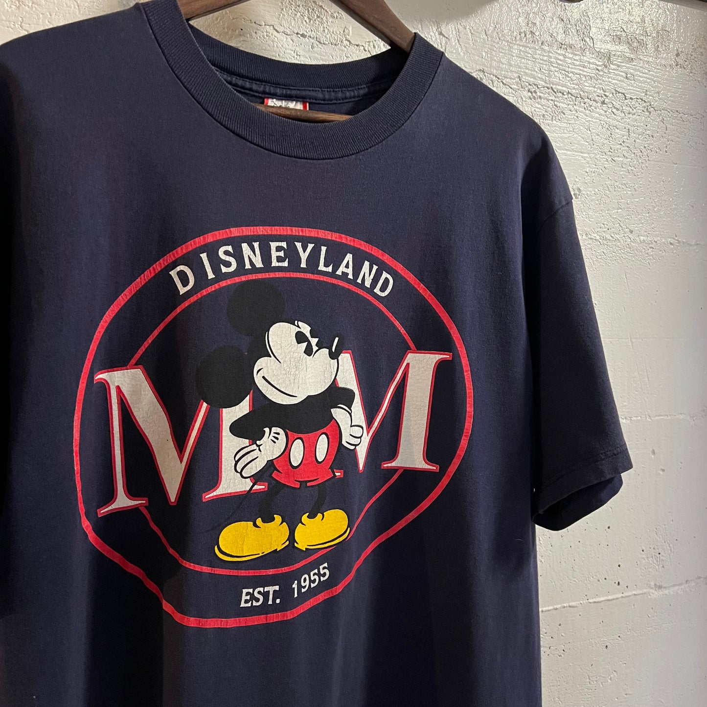 Vintage 90’s Disneyland ‘Mickey Mouse’ Graphic T-Shirt - Size XL - Made In USA - Navy/White/Red
