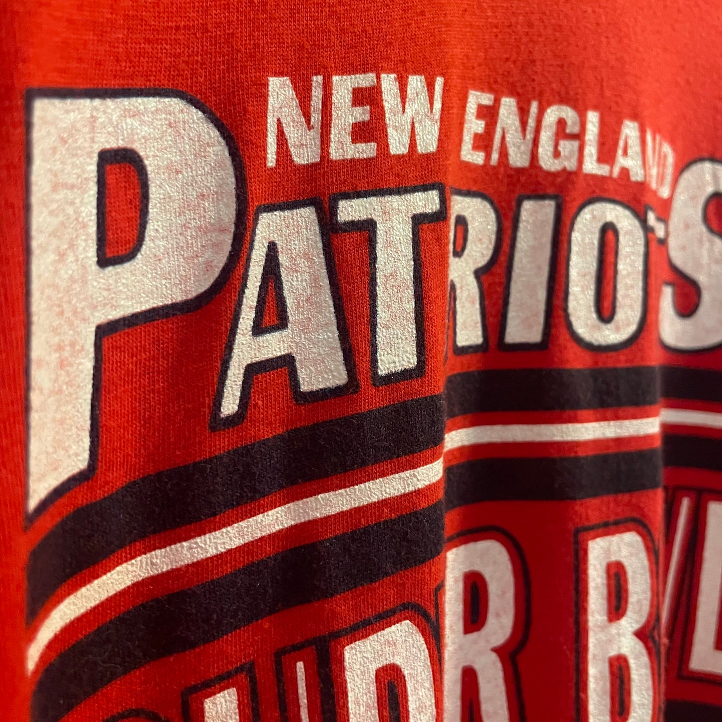 Vintage 1985 New England Patriots ‘Super Bowl XX’ Single Stitch T-Shirt - Size XL - Made In USA - Red/Black/White