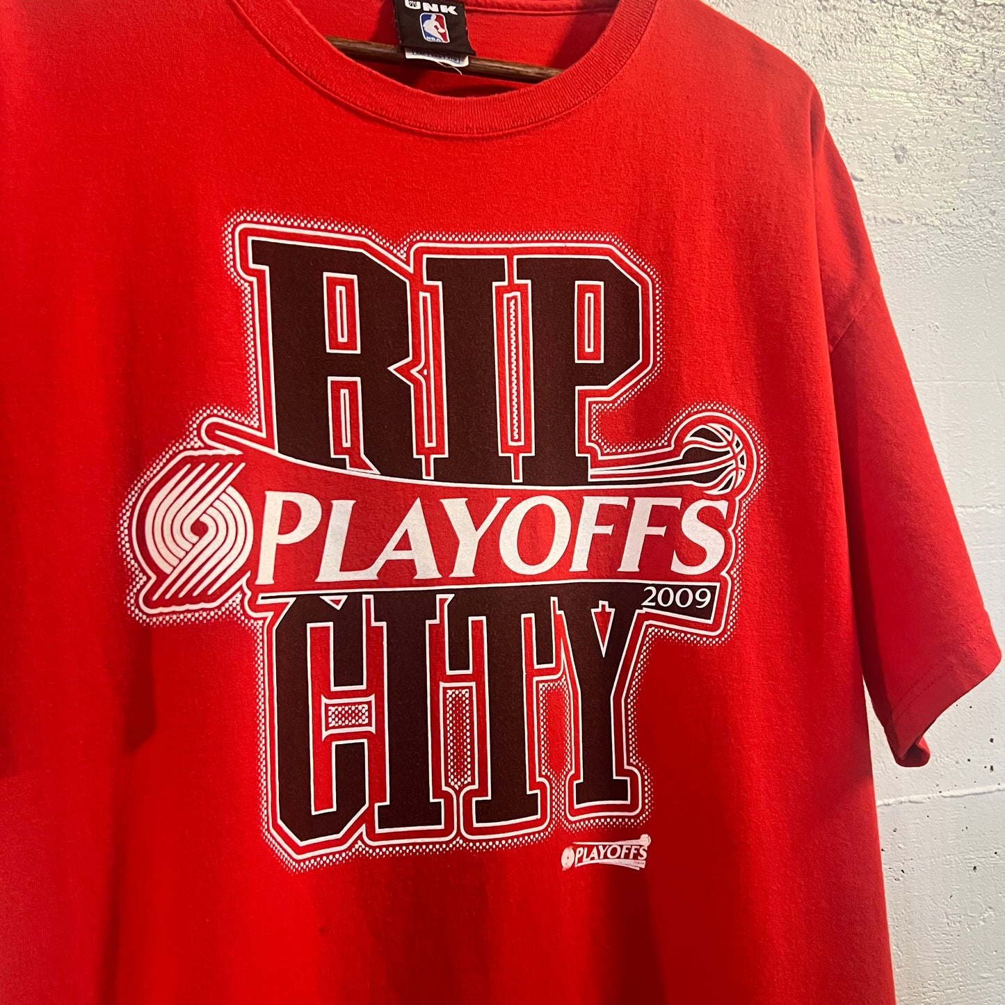 Y2K 2009 Portland Trailblazers 'Rip City' Playoffs T-Shirt - Size 2XL - Red/Black/White