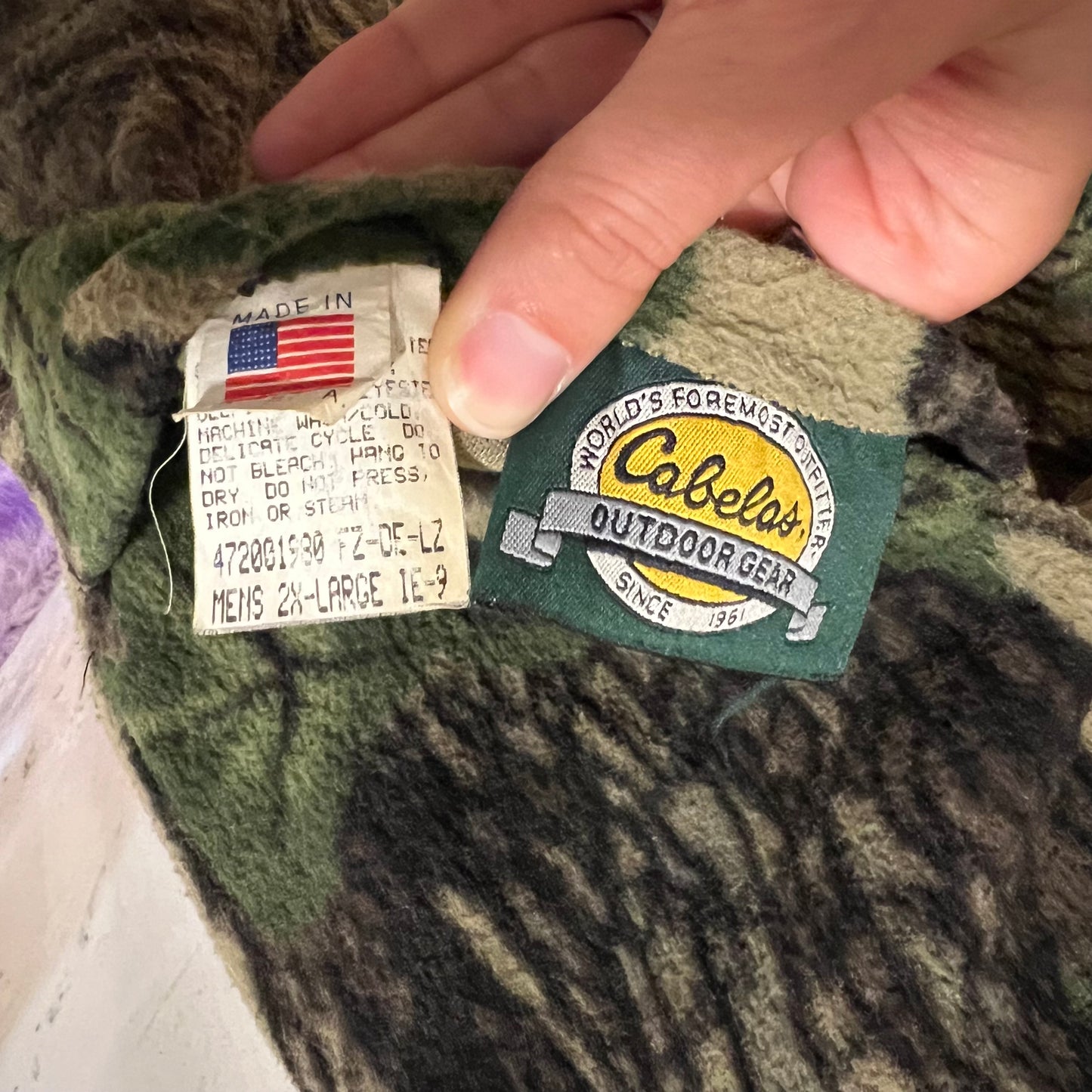 Vintage 80’s Cabelas Reversible Realtree/Trebark Camo Fleece Vest - Size 2XL - Made In USA - Earth Toned