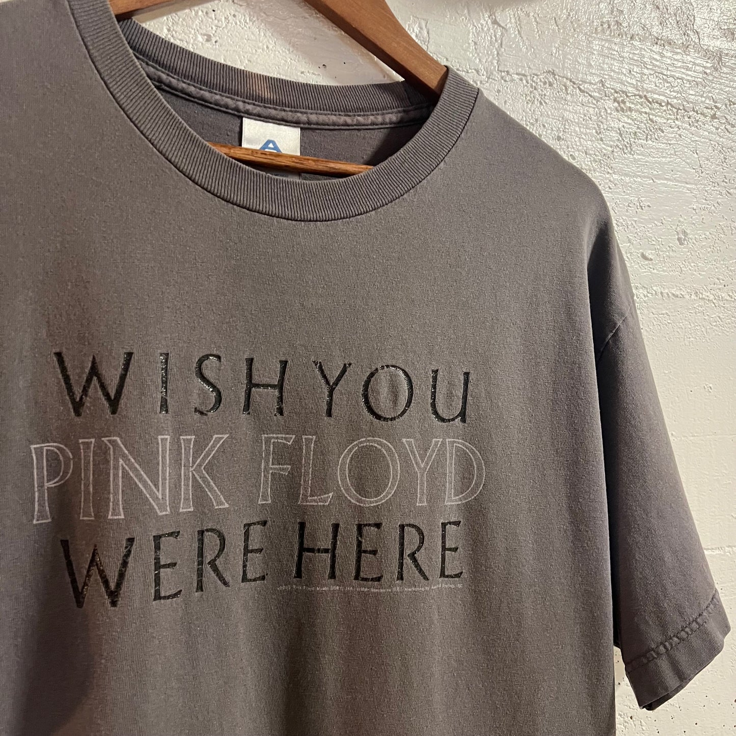 Vintage 2005 Pink Floyd ‘Wish You Were Here’ Band T-Shirt - Size Large - Faded Black/Grey