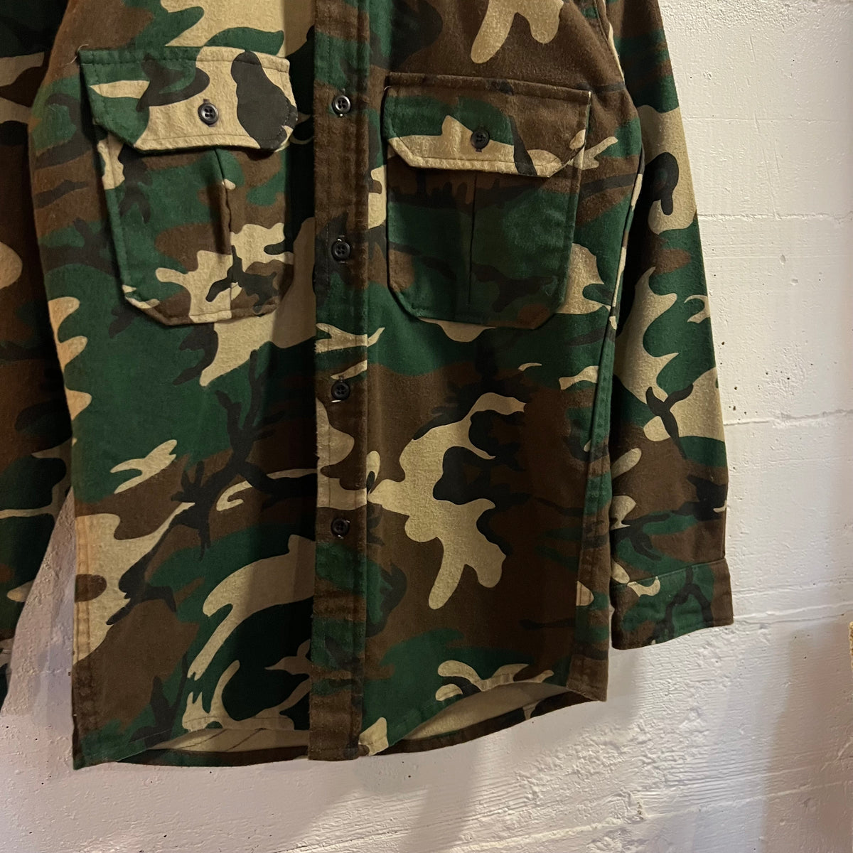 Vintage 90’s Cabela’s Woodland Camo Chamois Cloth Long Sleeve Button Up Flannel - Size Small - Made In USA - Earth Toned