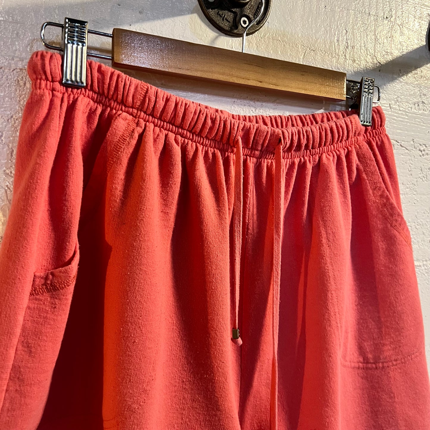 Vintage 90's Cherokee Women's Cotton Sweat Shorts - Size Large - Faded Pink