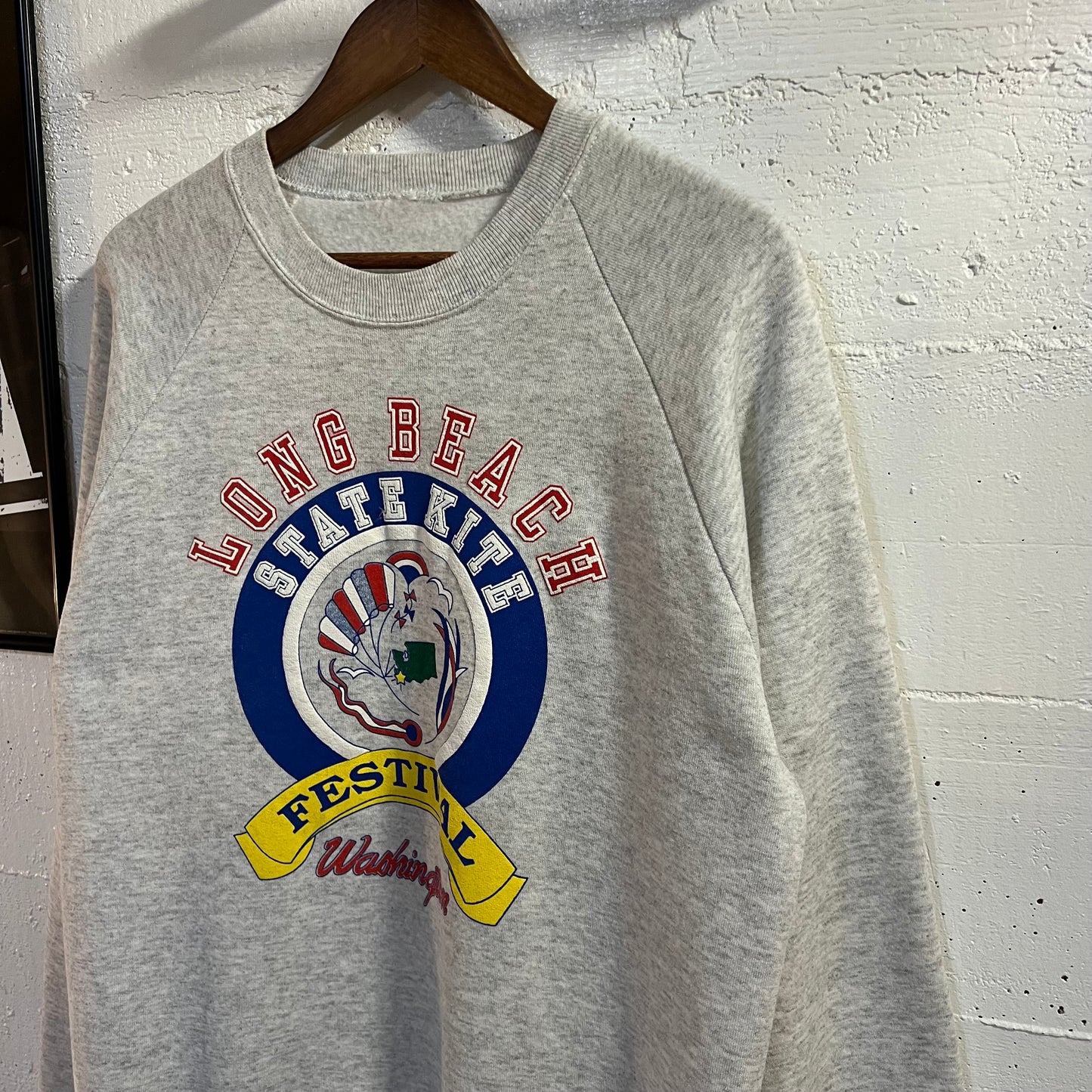 Vintage 90's Long Beach Washington State Kite Festival Raglan Sleeve Crewneck Sweatshirt -  Size XL - Ash Heather Grey