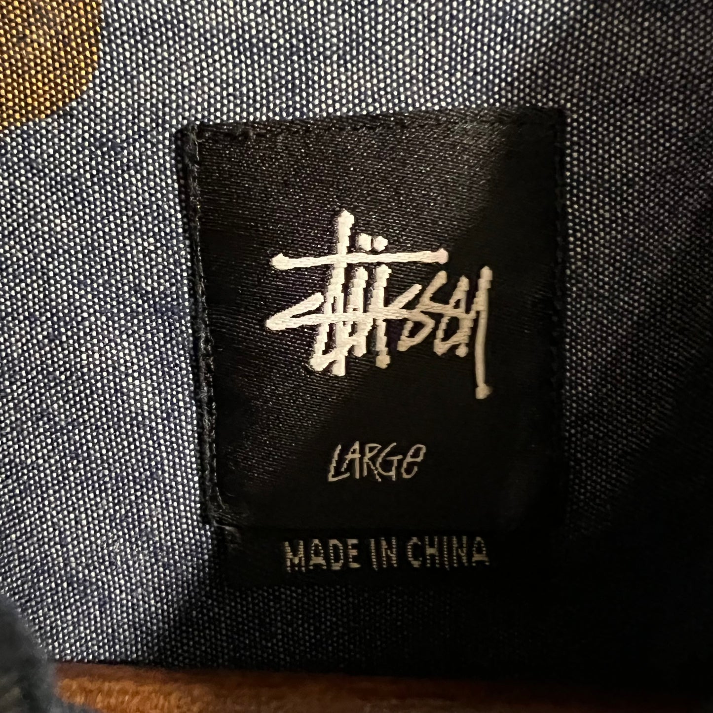 'Pre-Owned' Stüssy Abstract Floral Short Sleeve Chambray Button Up Shirt - Size Large - Denim/Indigo