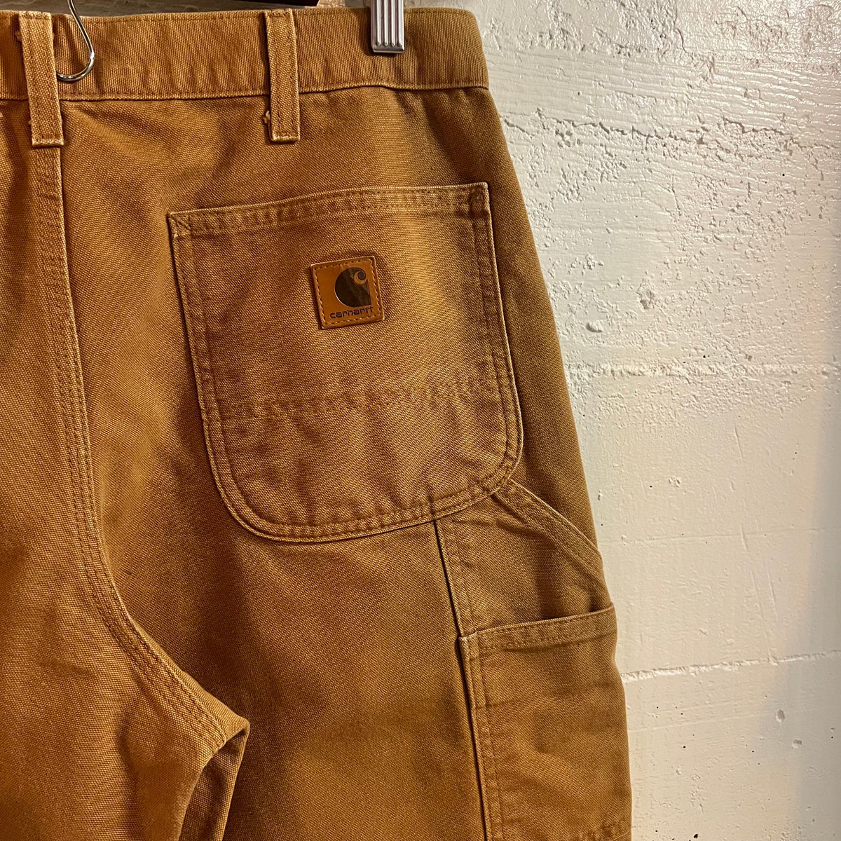 Distressed Carhartt Duck Canvas Original Dungaree Fit Carpenter Work Pants - Size 32" x 29" - 100% Cotton - Tan - B11-BRN