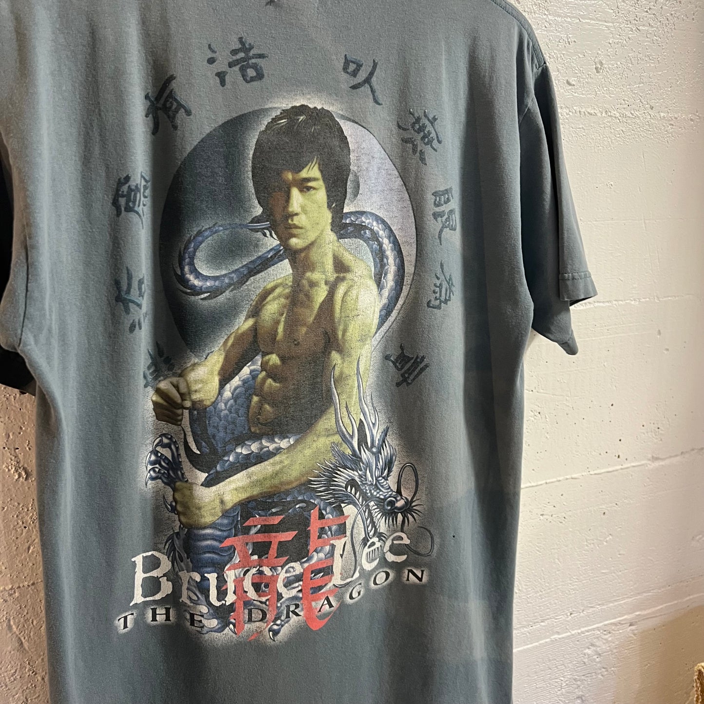Vintage 90’s Distressed/Faded Bruce Lee The Dragon Graphic T-Shirt - Size Medium - Made In USA - Faded Black/Blueish Green