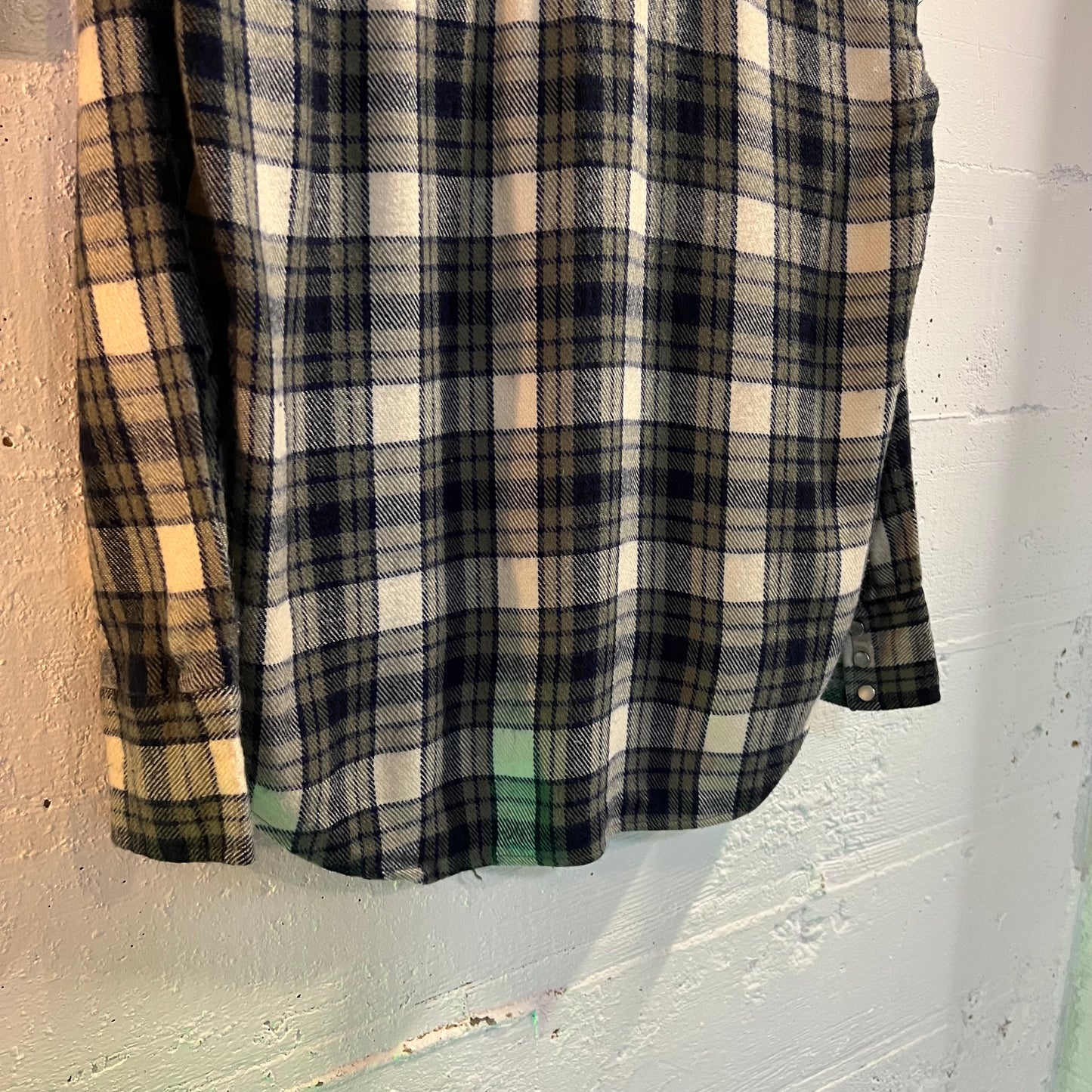 Vintage Country Touch Plaid Flannel Pearl Snap Shirt - Size Small - Navy/Gray/White