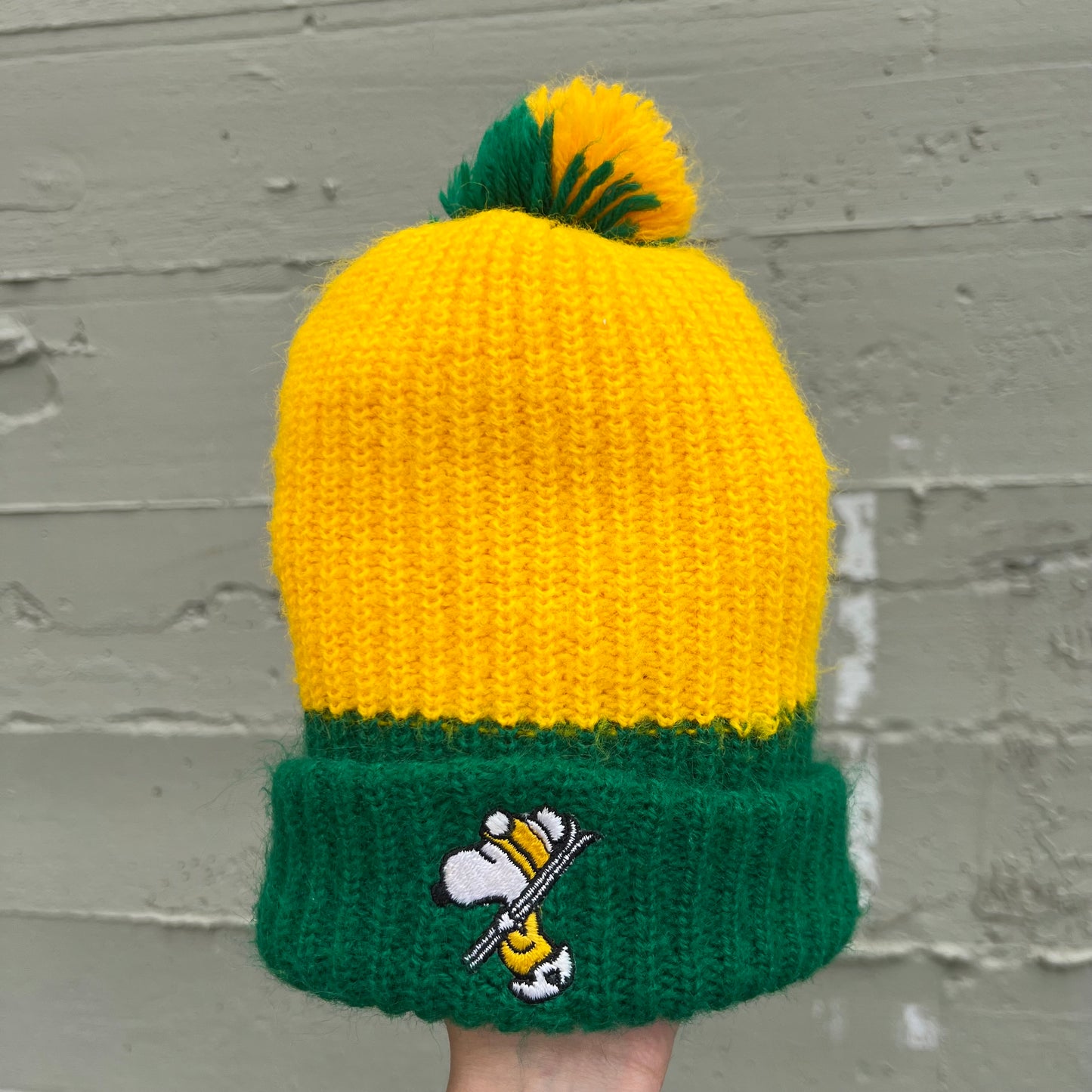 True Vintage 1970's Snoopy Peanuts Embroidered Knit Pom Pom Beanie Hat By Hi-Bulk - O/S - Made In USA - Green/Yellow