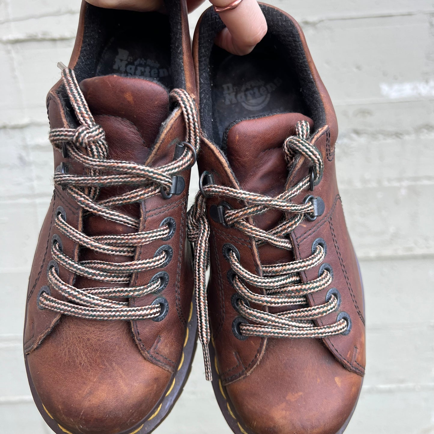 *Pre-Loved* Y2K Dr. Martens Air-Wair 8312 Brown Leather Low Lace Up Oxford Shoes - Size 6M/7W - Brown