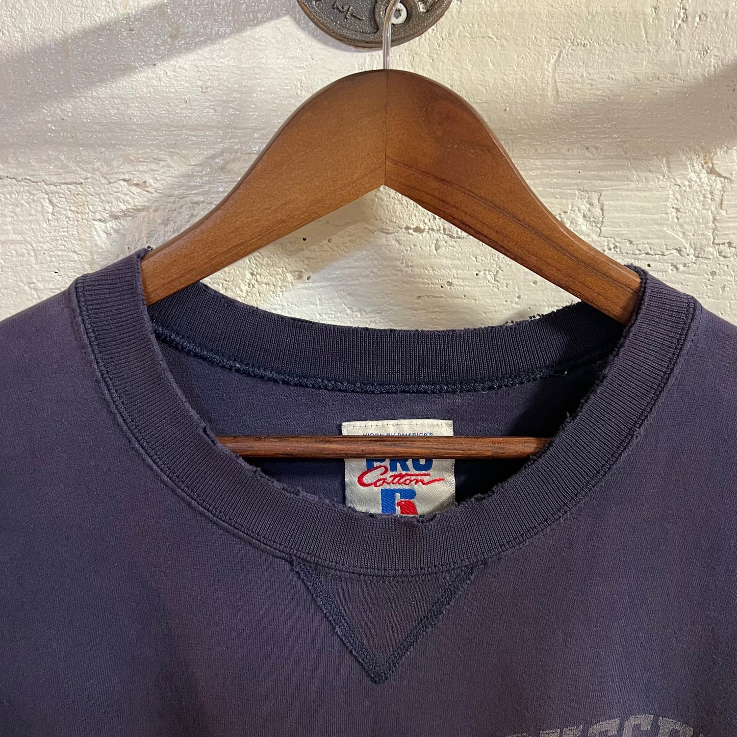 Vintage 90’s Distressed Russell Athletic Heavyweight T-Shirt - Size Large - Made In USA - Navy