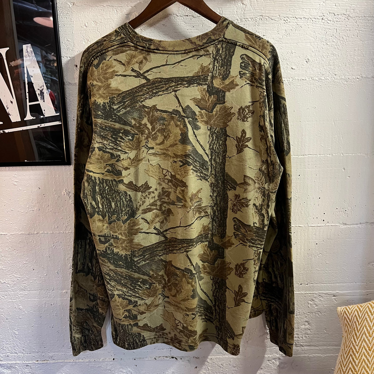 Vintage Real Tree Camo Long Sleeve Pocket T-Shirt - Size XL - Earth Toned