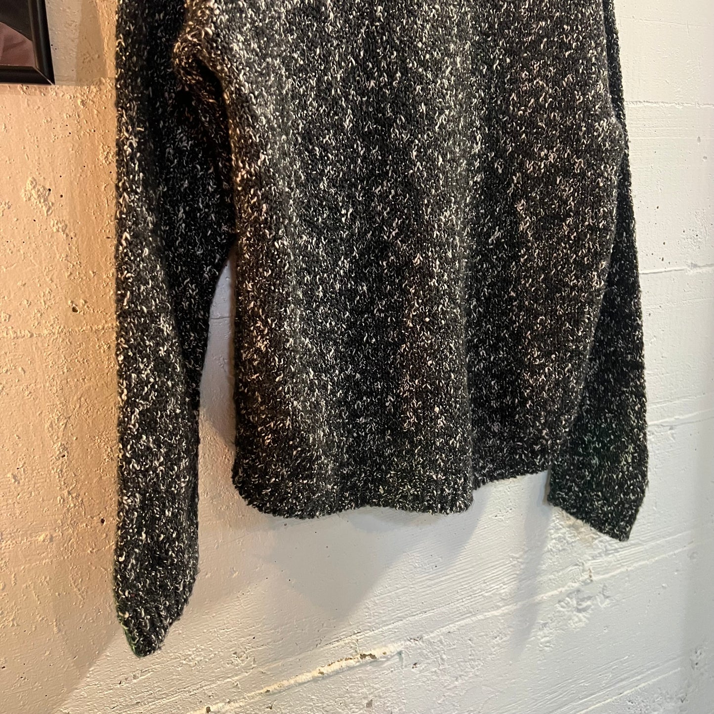 Vintage Alps Women’s V-Neck Sweater - Size Large - Made In USA - Black/White