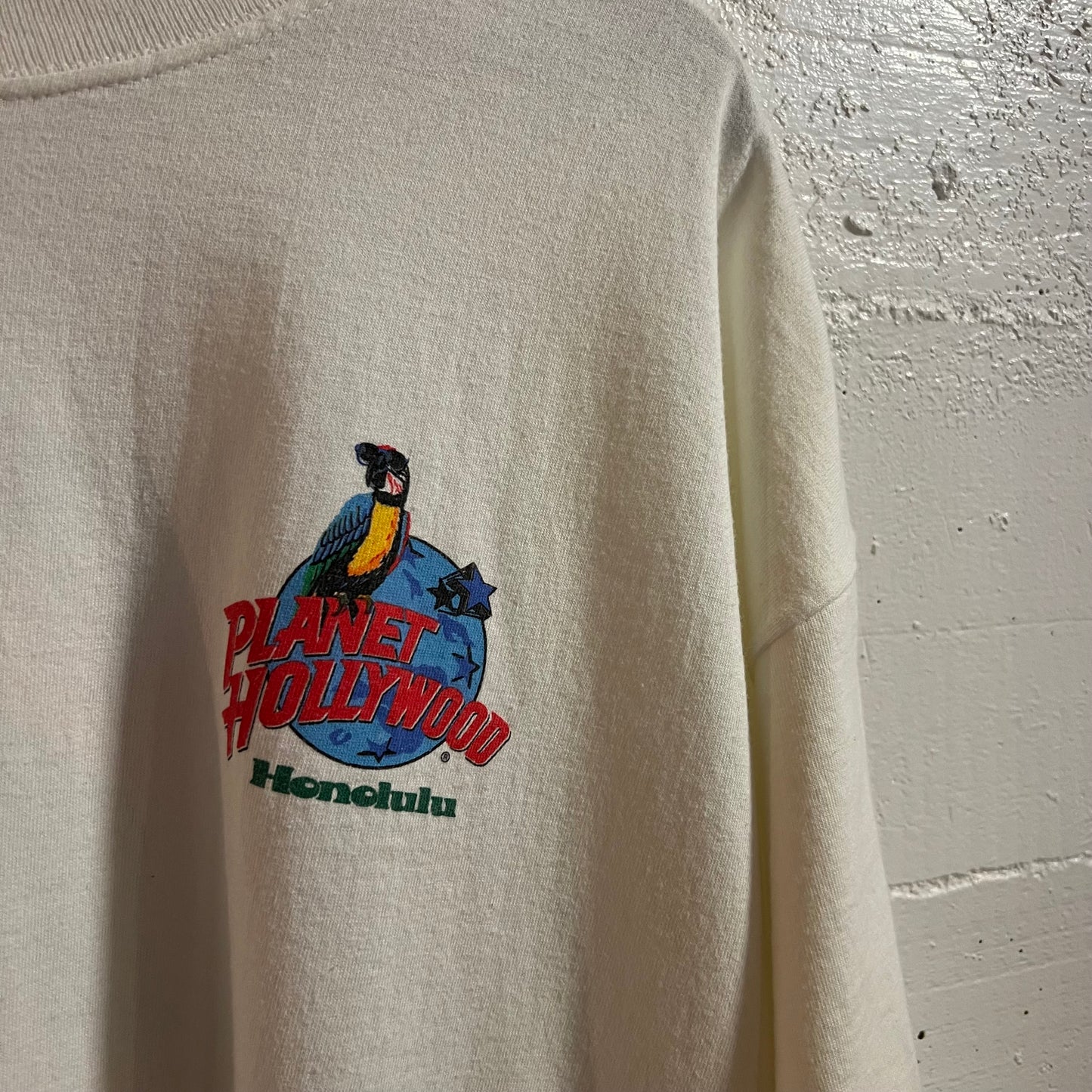 Vintage 1991 Planet Hollywood Honolulu Graphic T-Shirt - Size 2XL - Made In USA - White/Multi