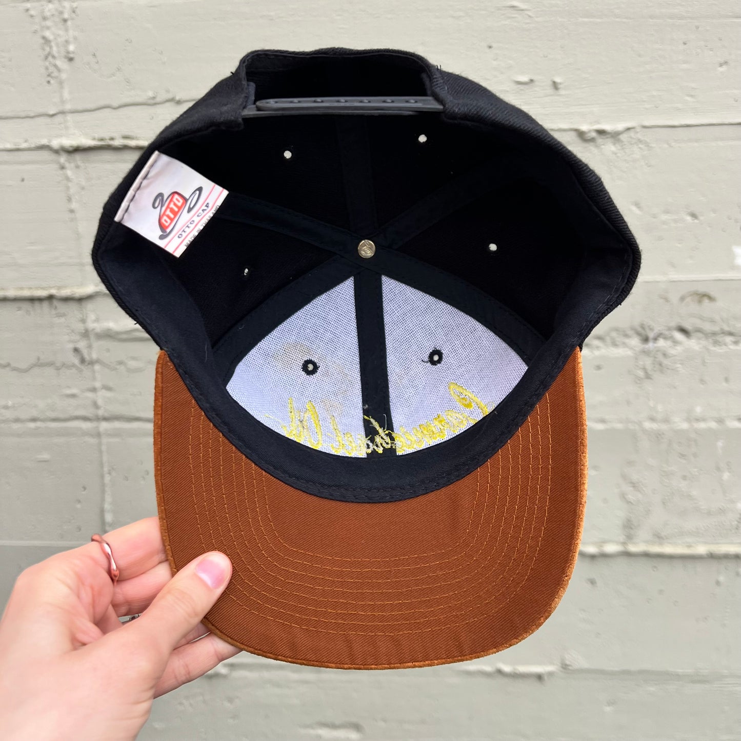 Vintage Embroidered Carmichael Oil Inc. Snap Back W/ Leather Bill Hat - One Size Fits Most - Black/Yellow/White/Brown