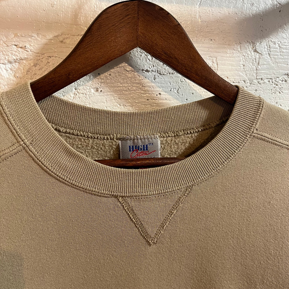 Vintage 90’s Embroidered Russell Athletic Crewneck Sweatshirt - Size Medium - Made In USA - Tan/Beige