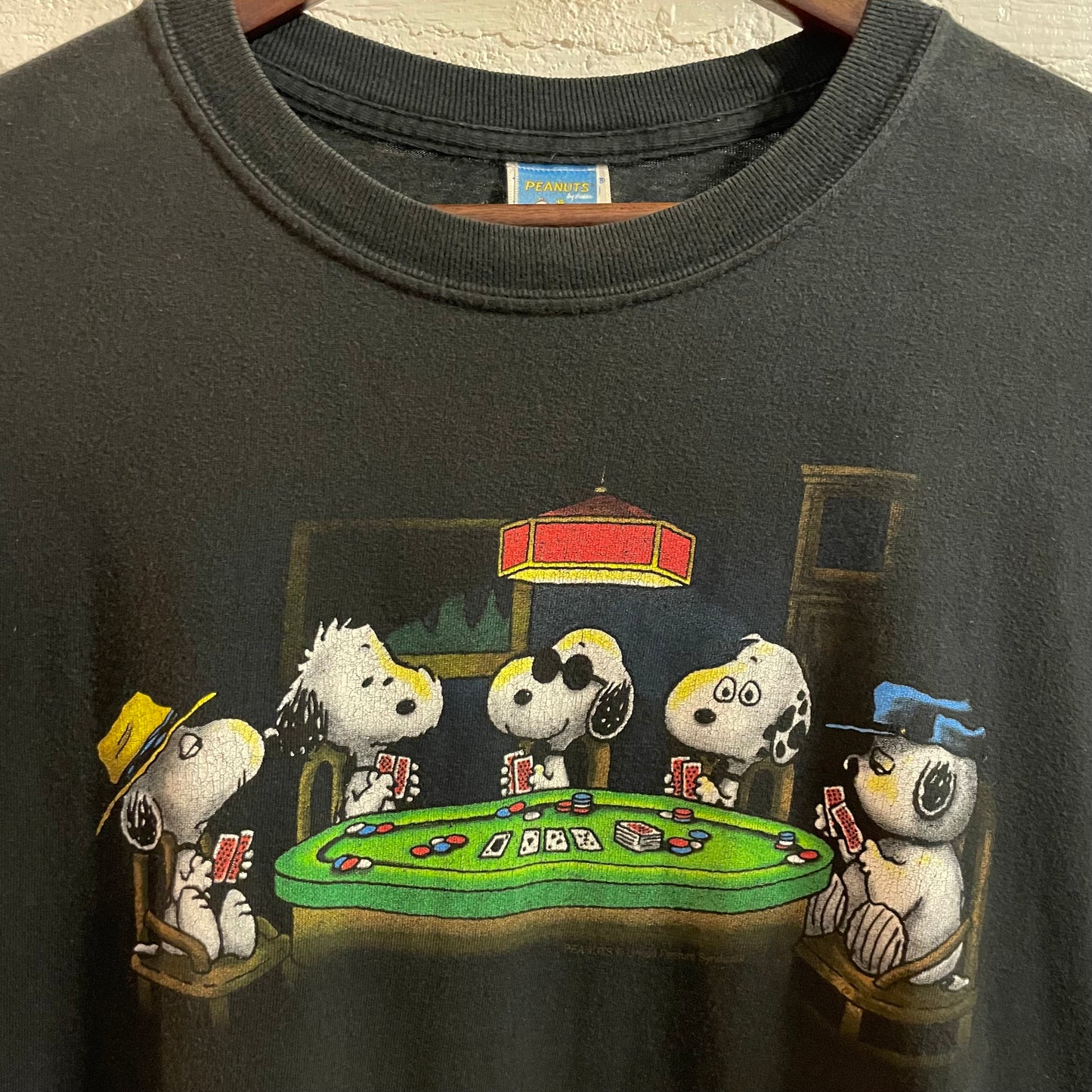 Vintage 90’s Peanuts ‘Snoopy Playing Poker’ Graphic T-Shirt - Size XXL - Black/Multi