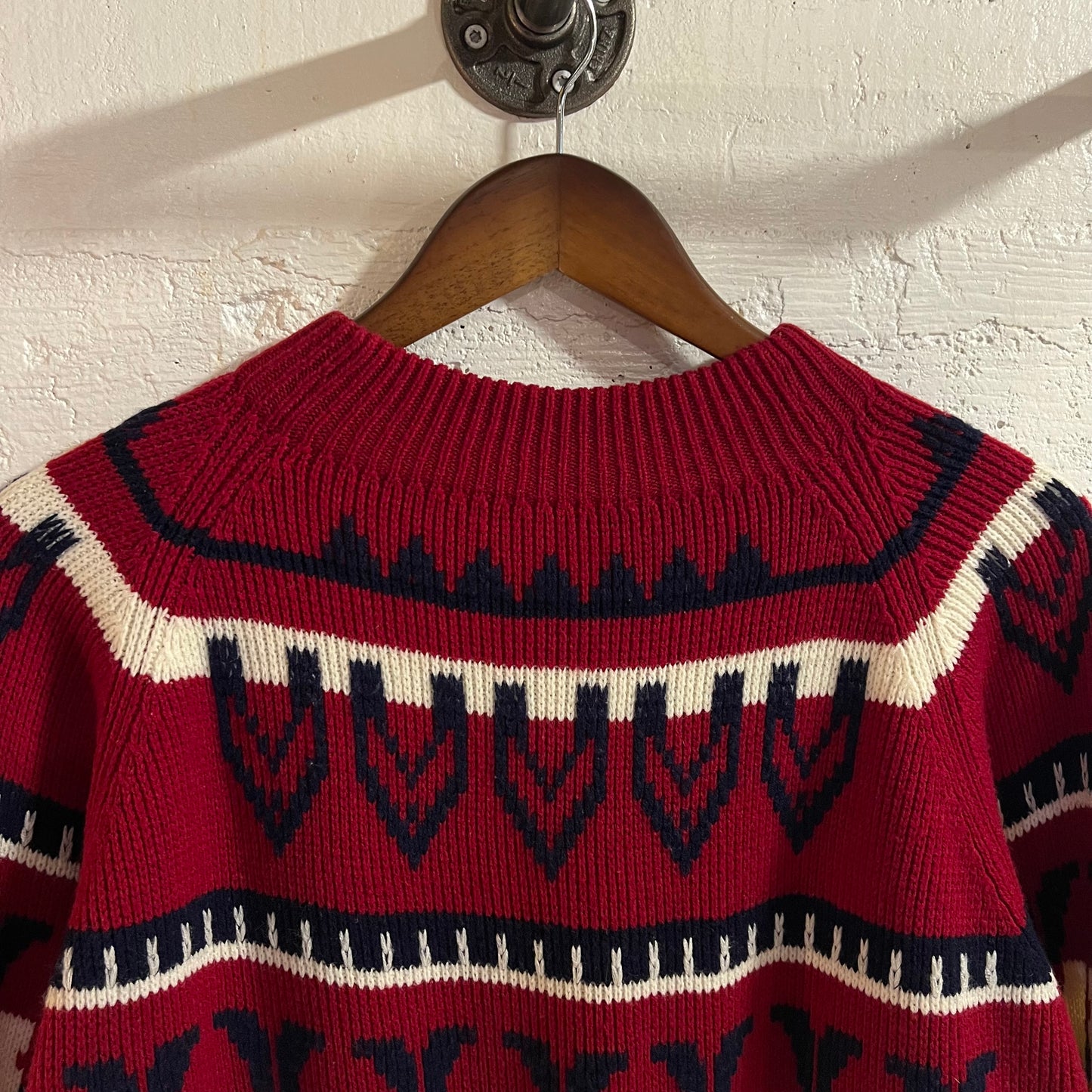 Vintage 70’s JCPenney Fair Isle Geometric Patterned Knit Raglan Sweater - Size Large - Maroon/Navy/White