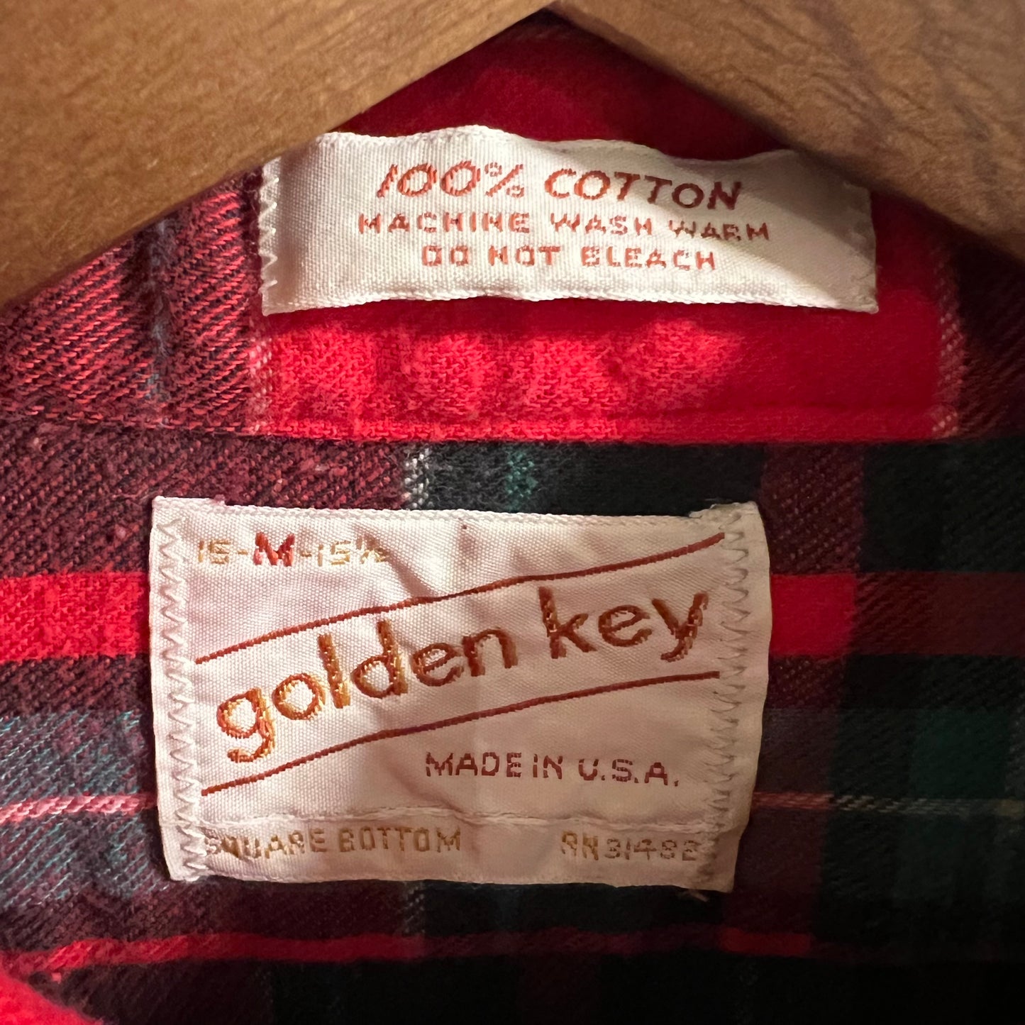 True Vintage 1960's Golden Key Plaid Cotton Square Bottom Flannel Shirt - Size Medium (15-15.5) - Made In USA - Red/Multi